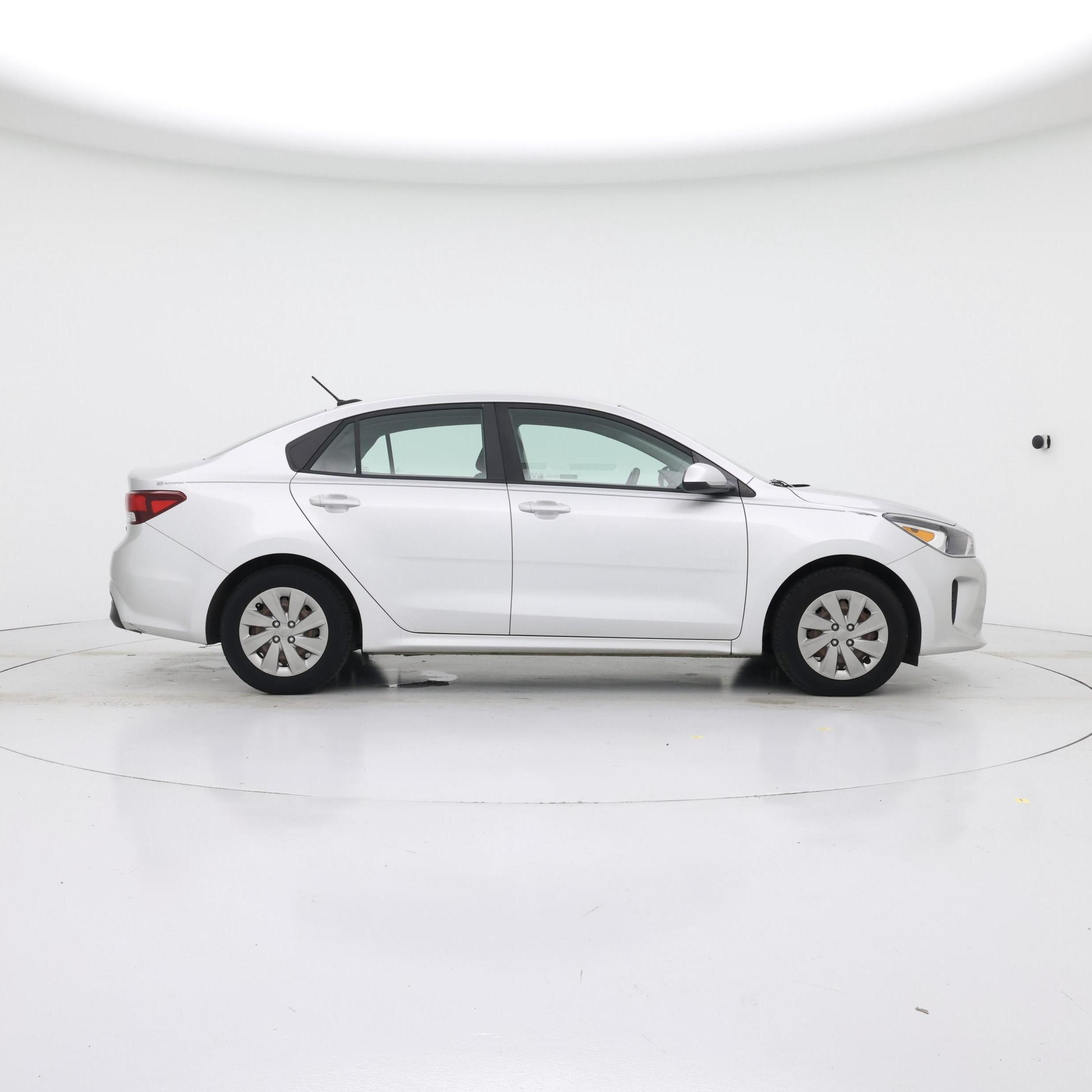 Thumbnail: 2019 Kia Rio - 7