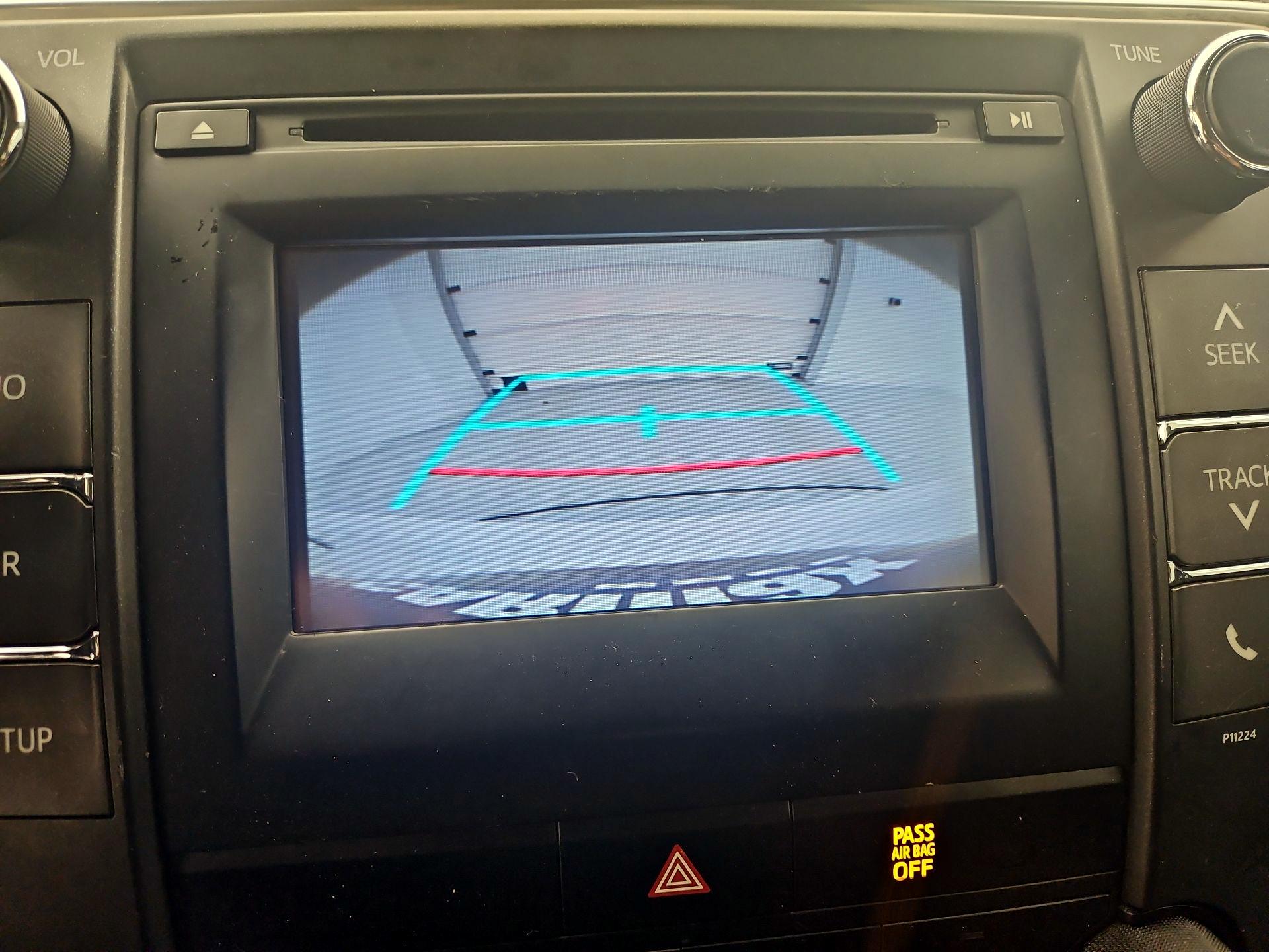 Thumbnail: 2016 Toyota Camry - 14