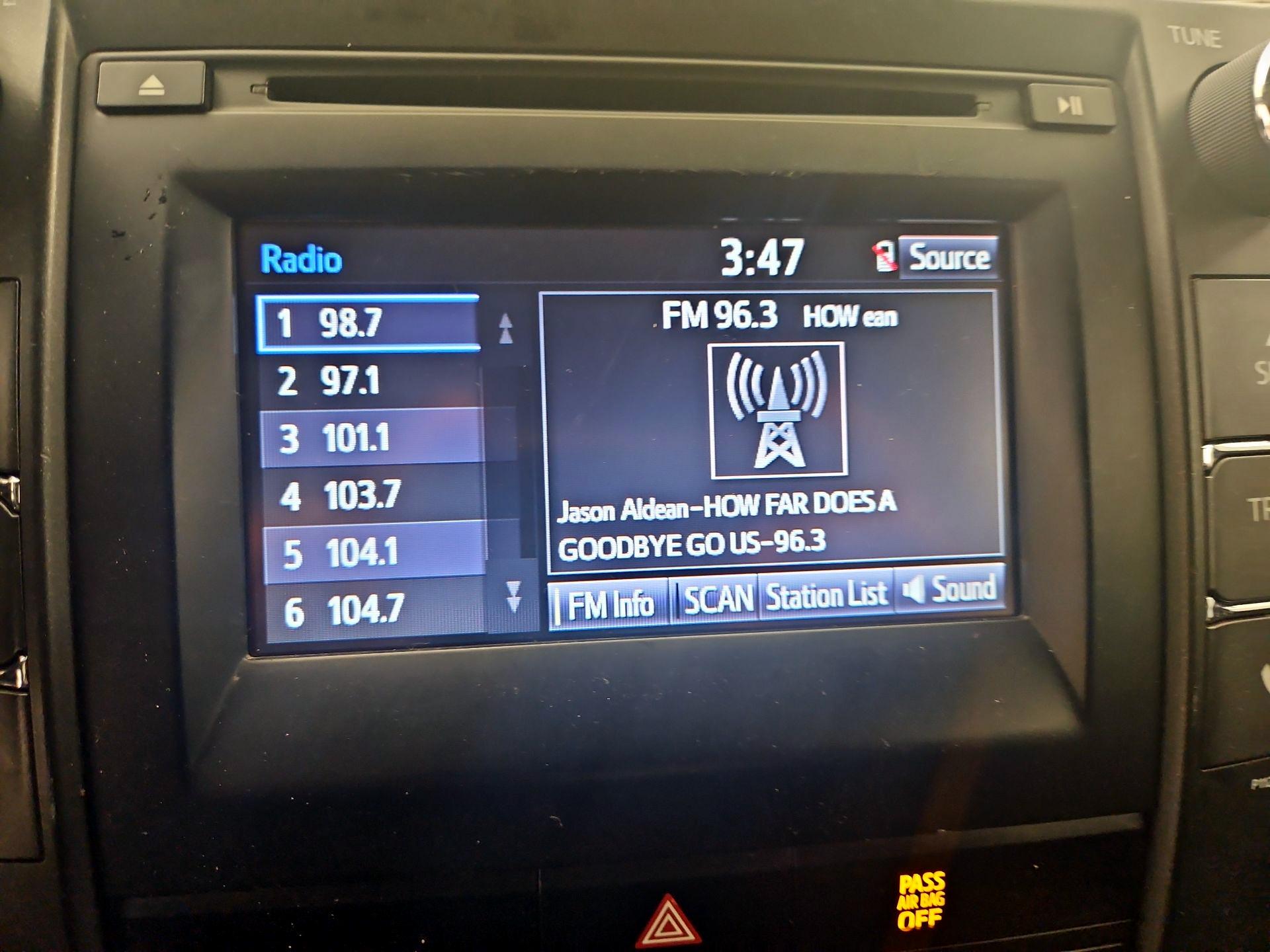 Thumbnail: 2016 Toyota Camry - 15