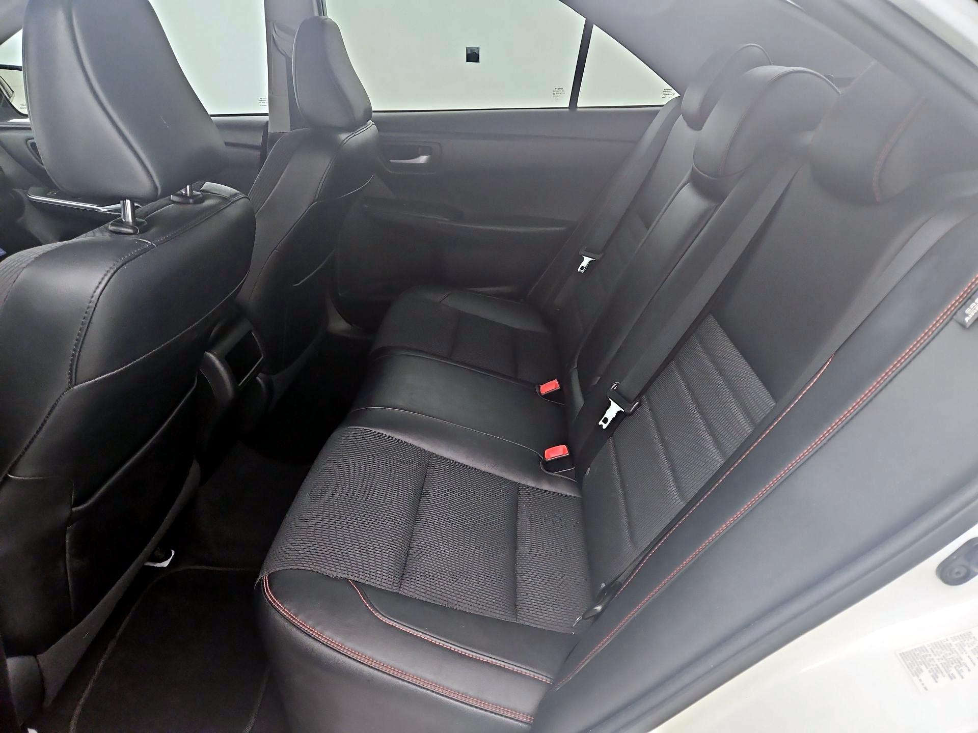 Thumbnail: 2016 Toyota Camry - 19