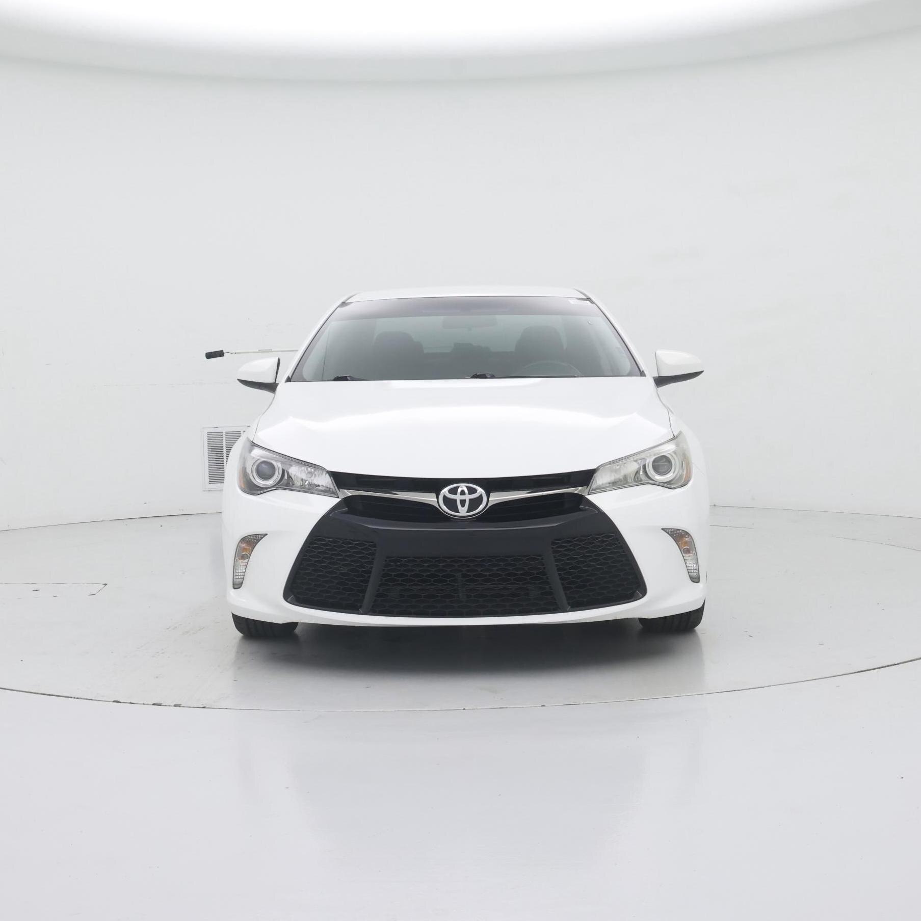 Thumbnail: 2016 Toyota Camry - 5