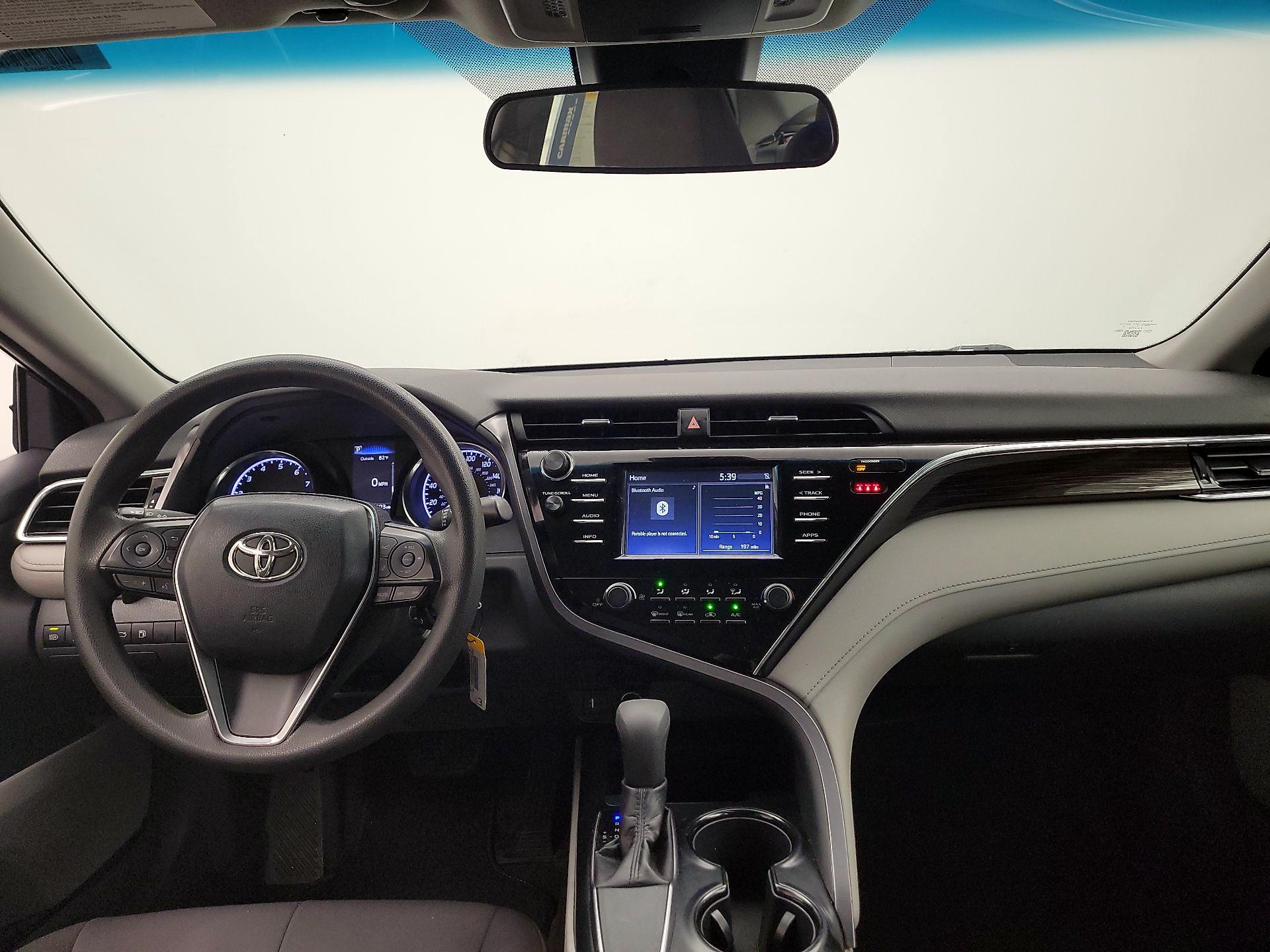 Thumbnail: 2018 Toyota Camry - 9