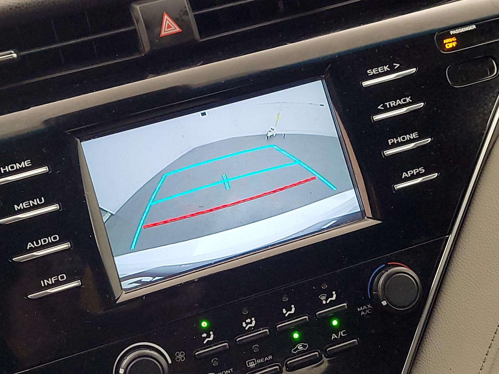 Thumbnail: 2018 Toyota Camry - 14