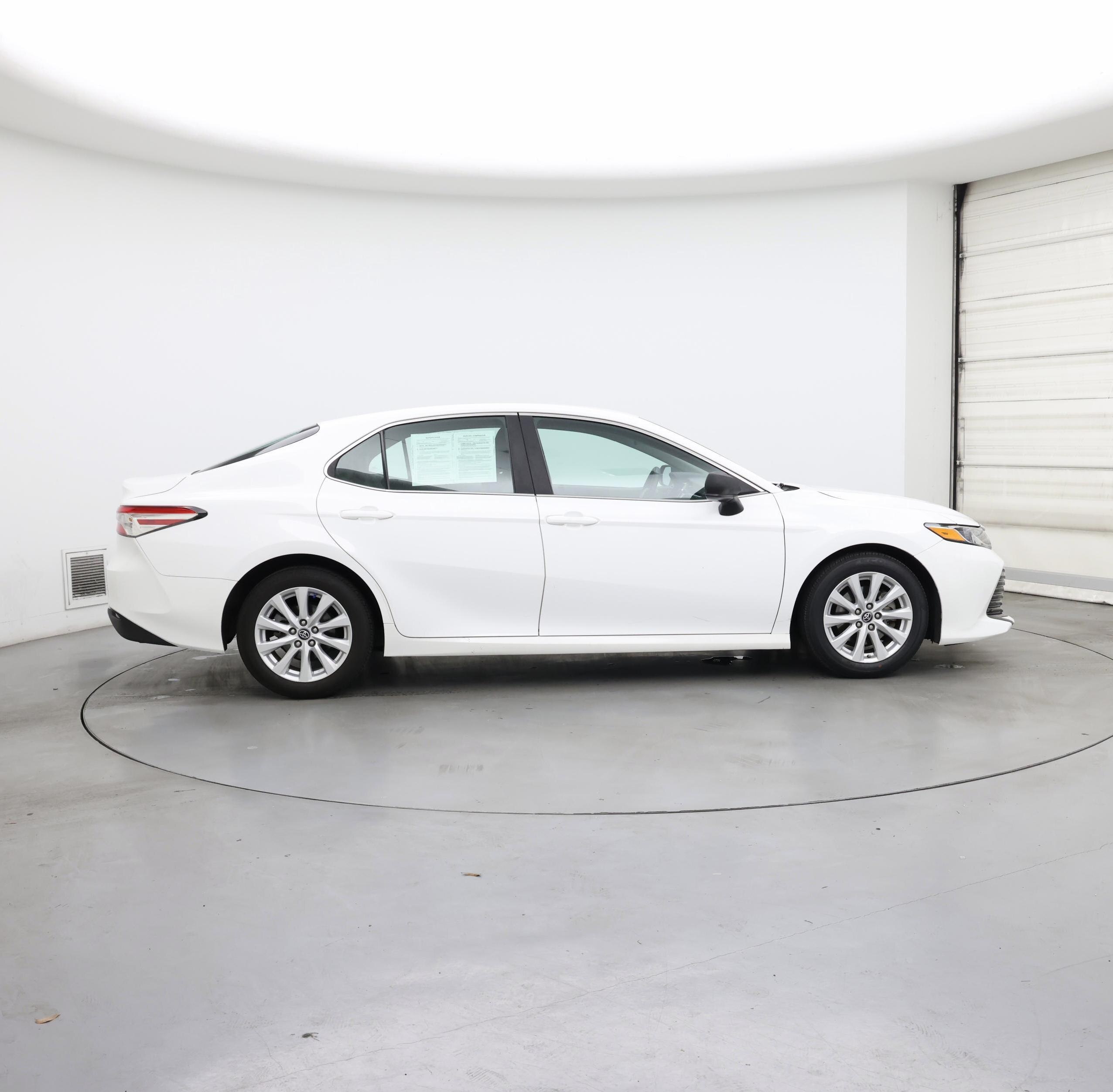 Thumbnail: 2018 Toyota Camry - 7