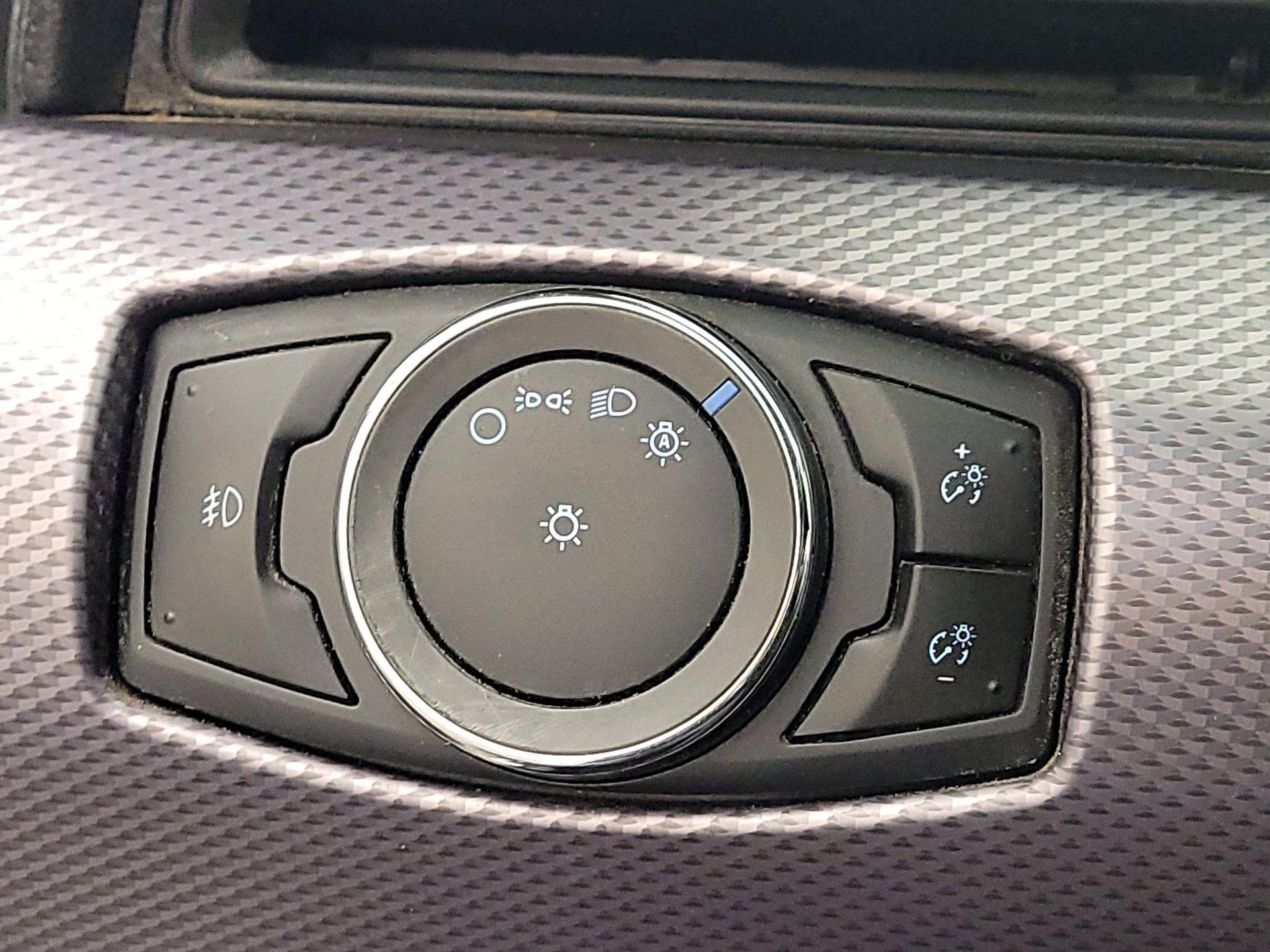 Thumbnail: 2015 Ford Mustang - 13