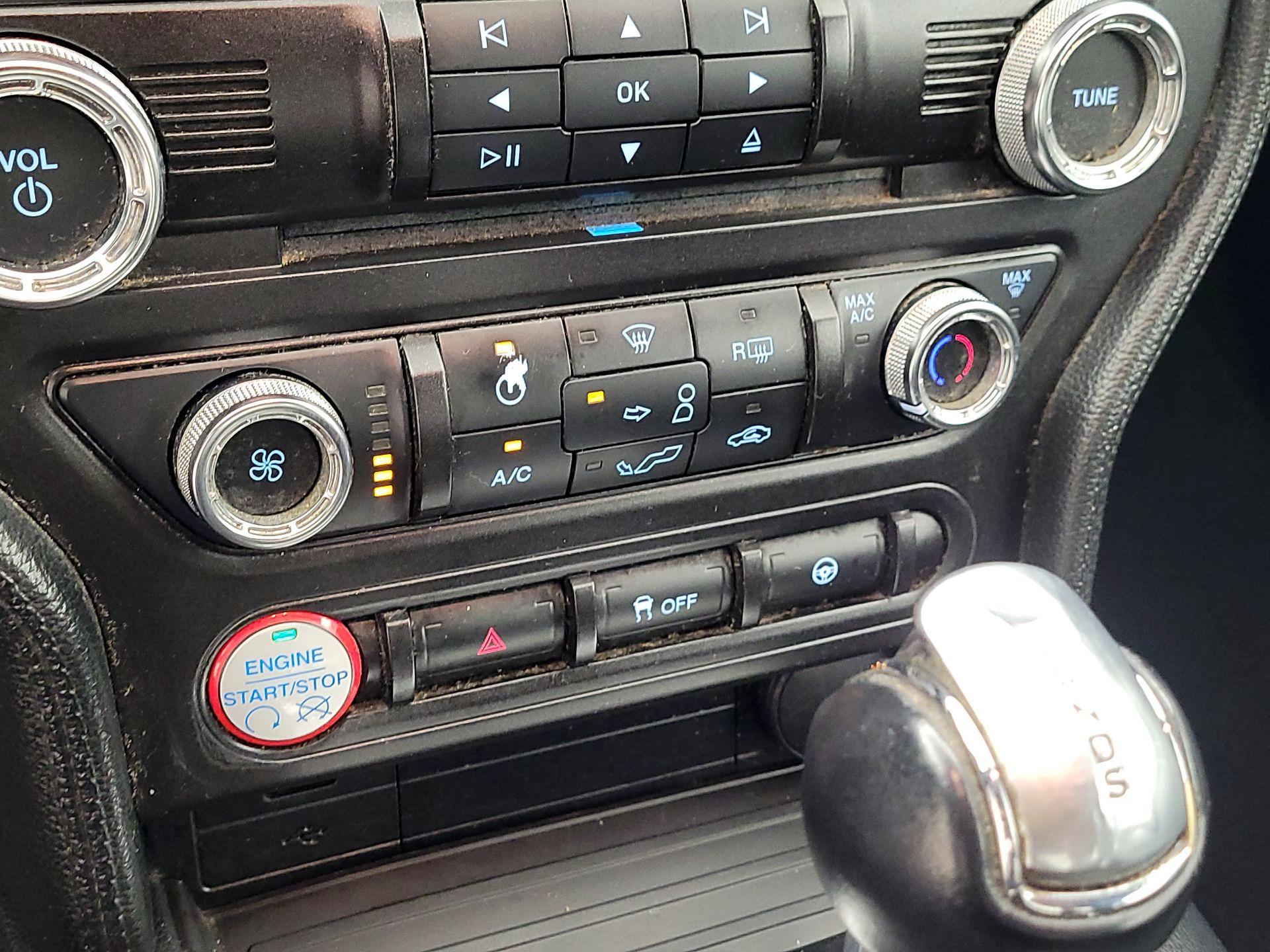 Thumbnail: 2015 Ford Mustang - 16