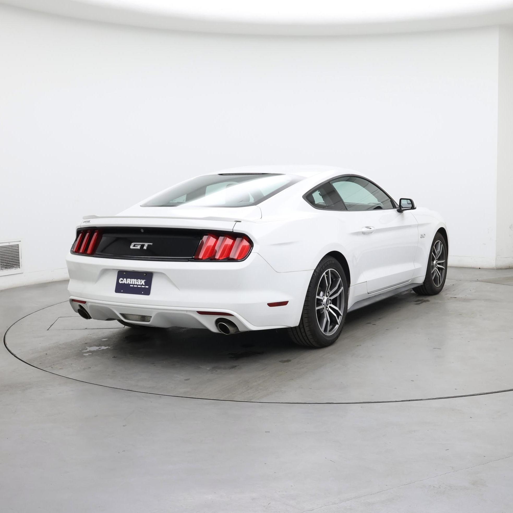 Thumbnail: 2015 Ford Mustang - 8