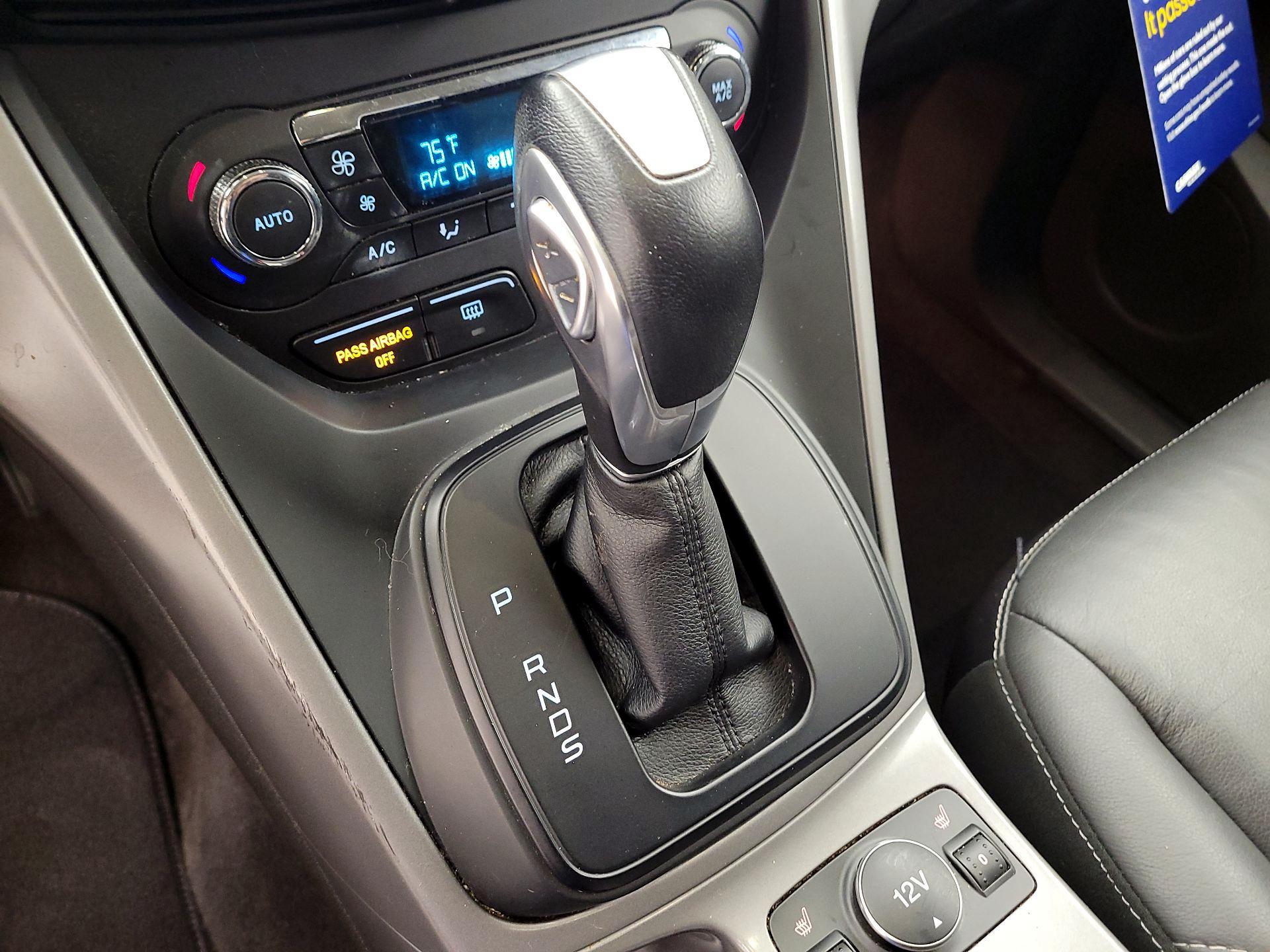 Thumbnail: 2016 Ford Escape - 17