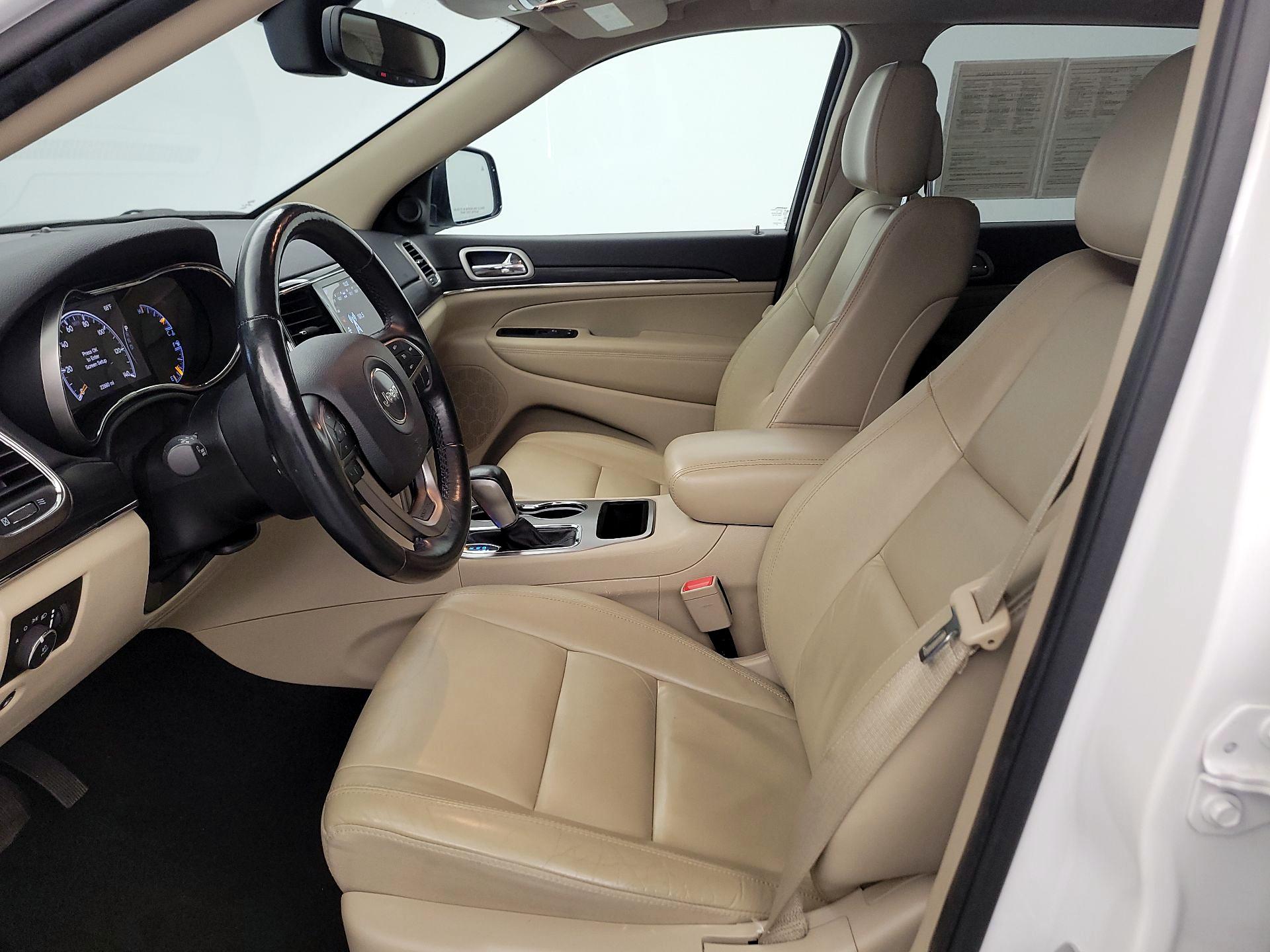 Thumbnail: 2020 Jeep Grand Cherokee - 11