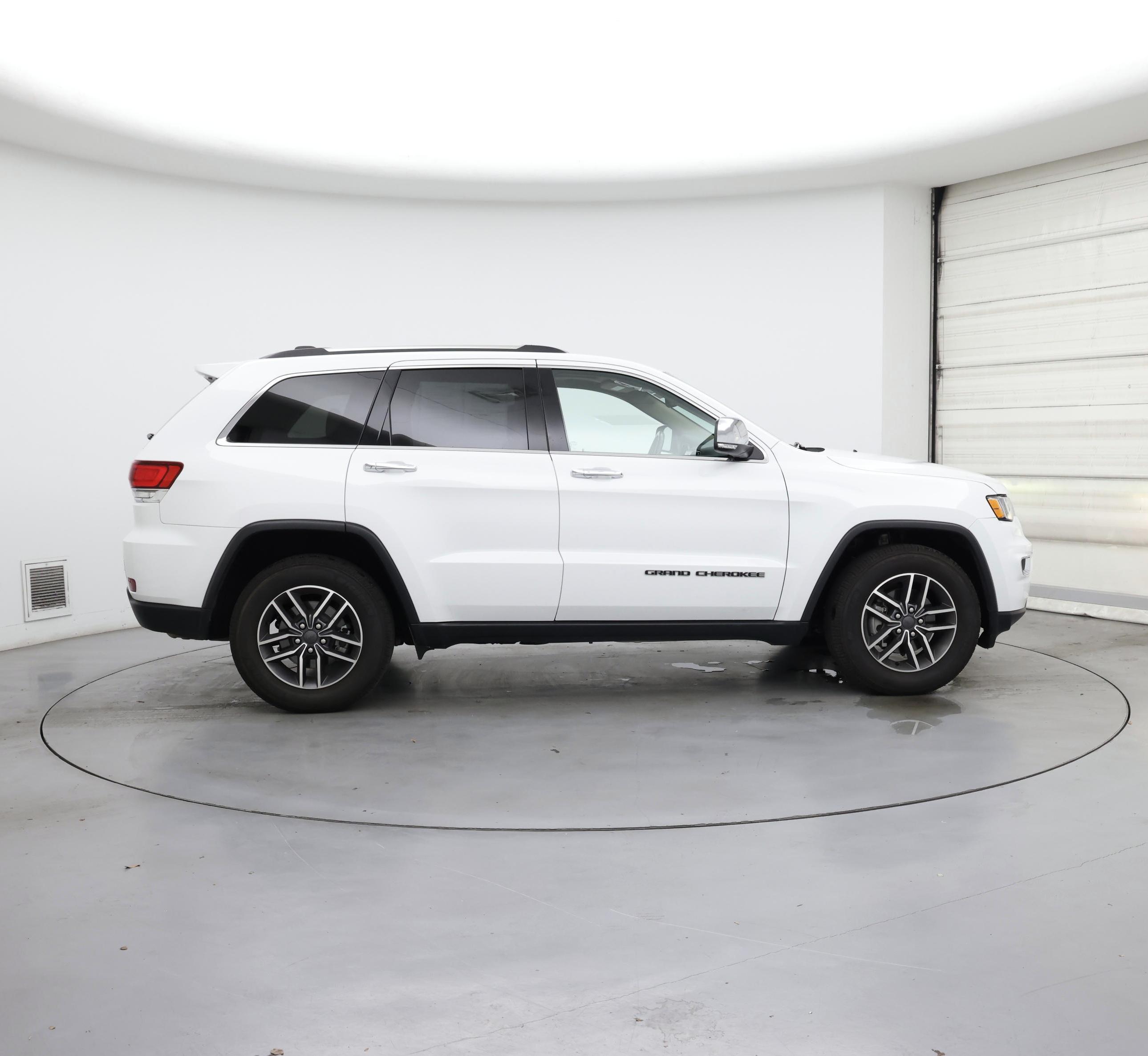 Thumbnail: 2020 Jeep Grand Cherokee - 7