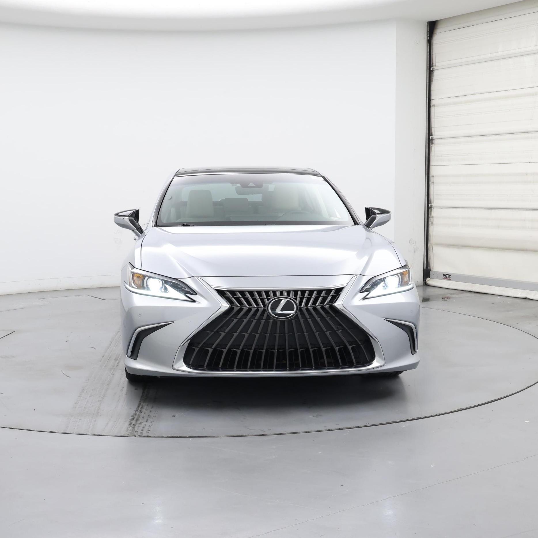Thumbnail: 2022 Lexus ES - 5