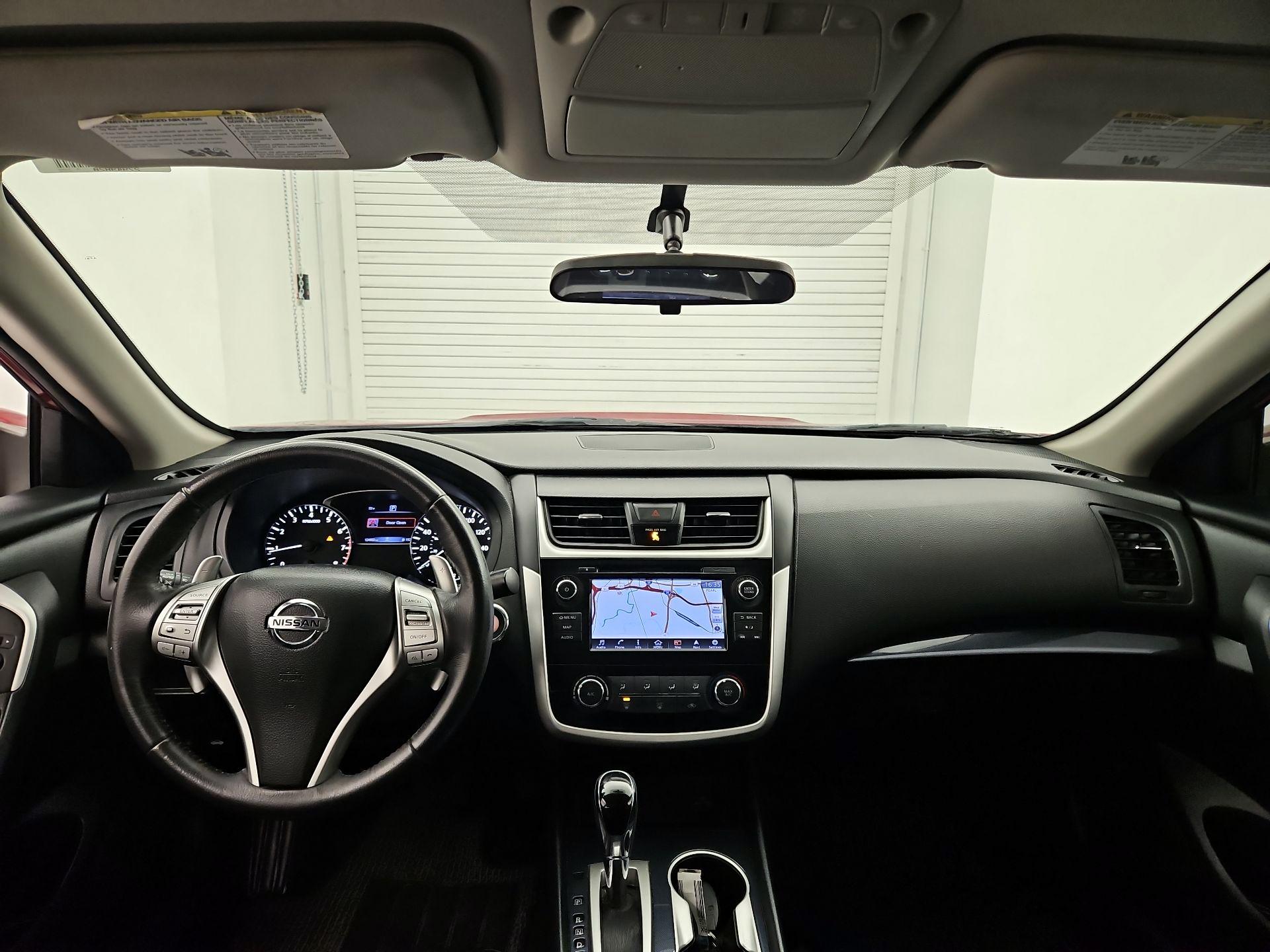 Thumbnail: 2018 Nissan Altima - 9