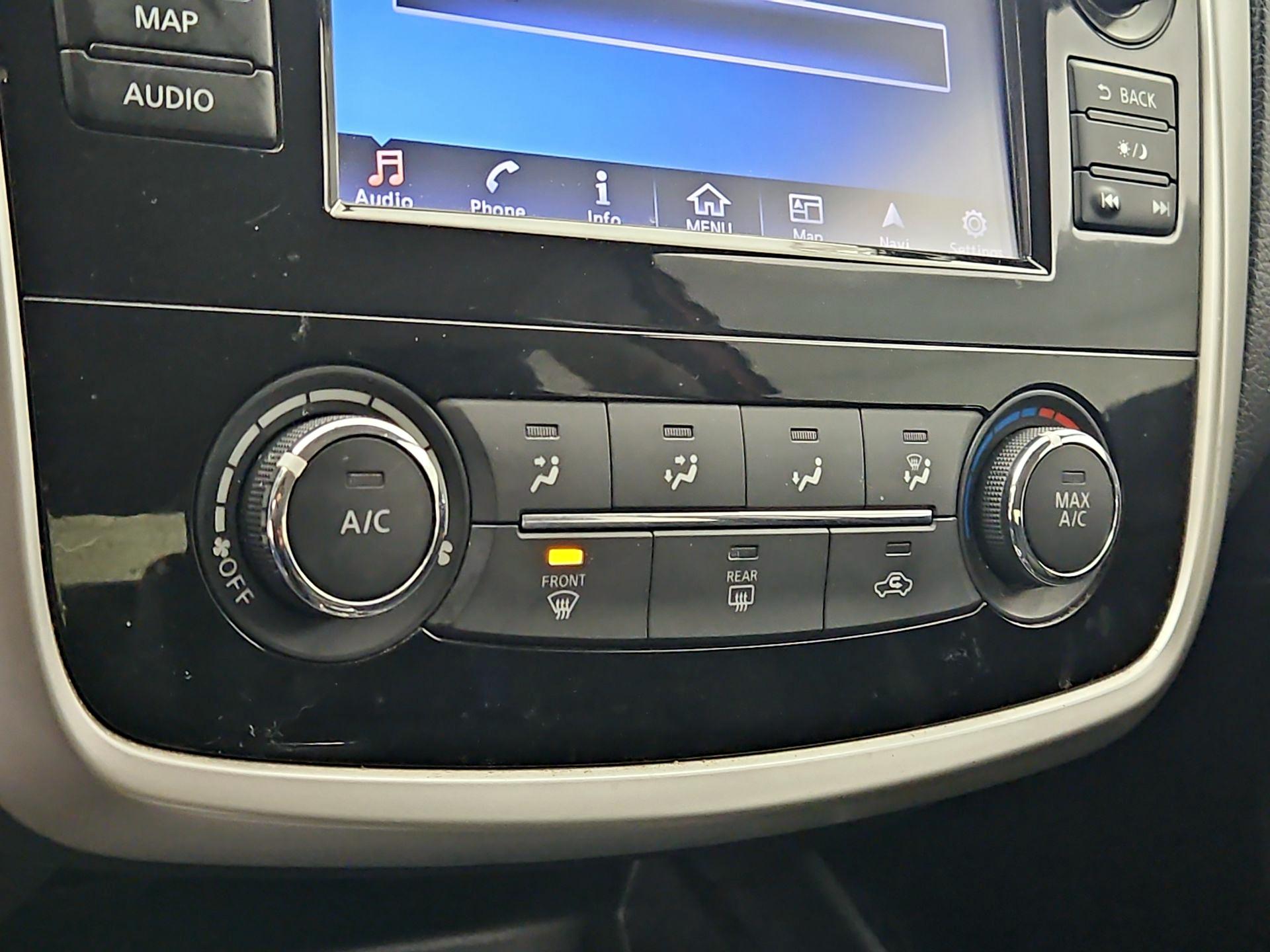 Thumbnail: 2018 Nissan Altima - 17