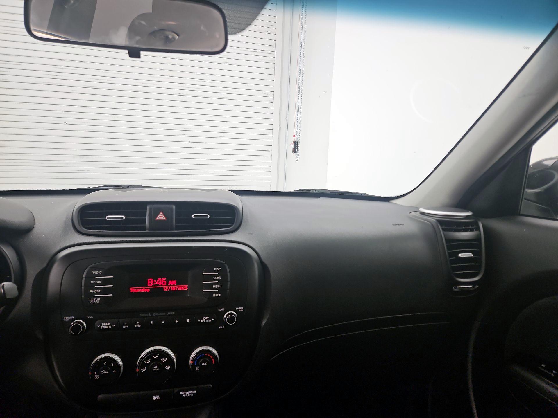 Thumbnail: 2015 Kia Soul - 9