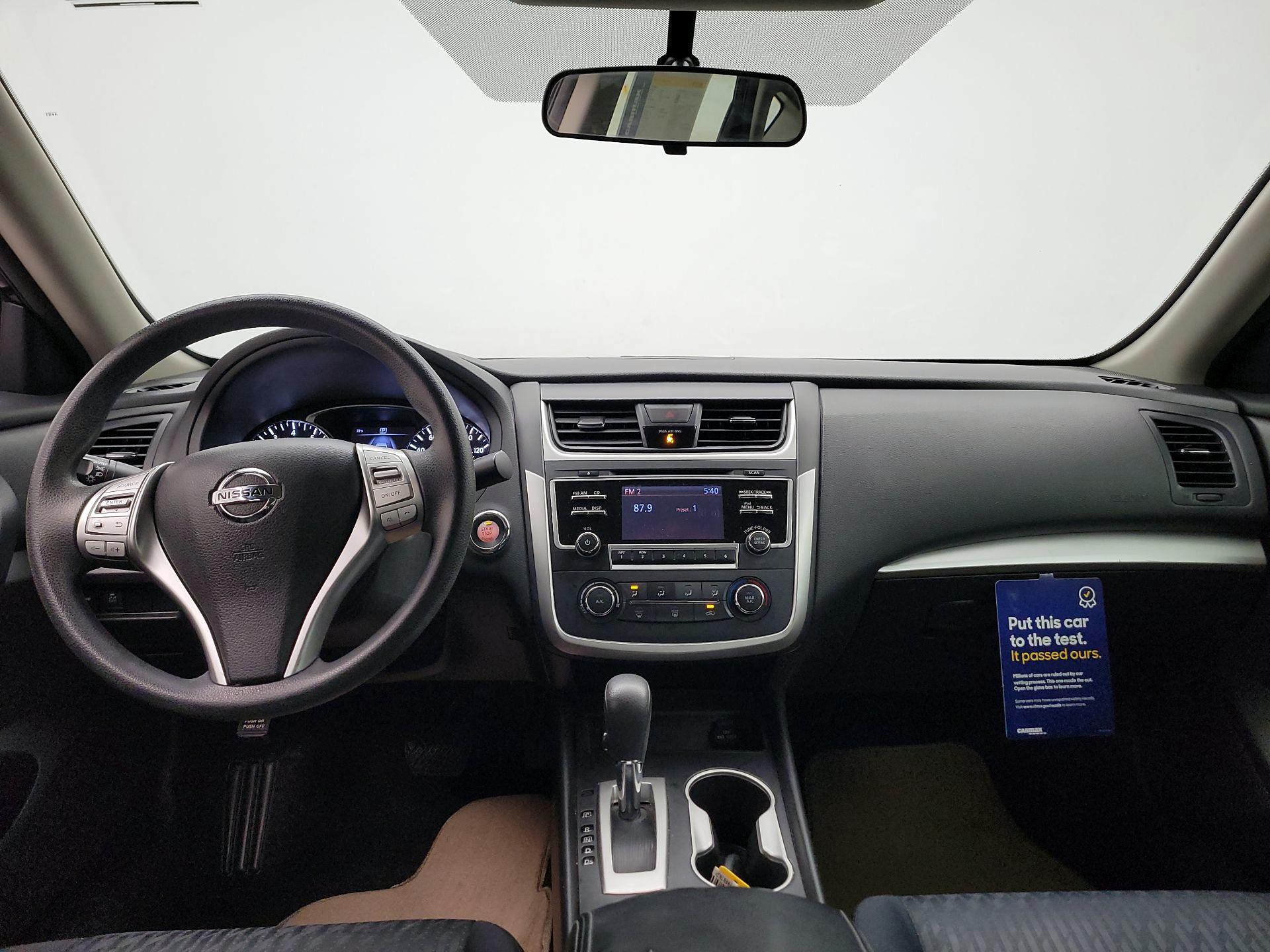 Thumbnail: 2018 Nissan Altima - 9