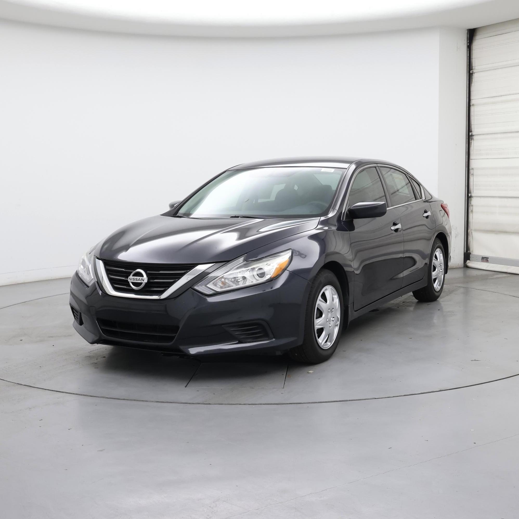 Thumbnail: 2018 Nissan Altima - 4