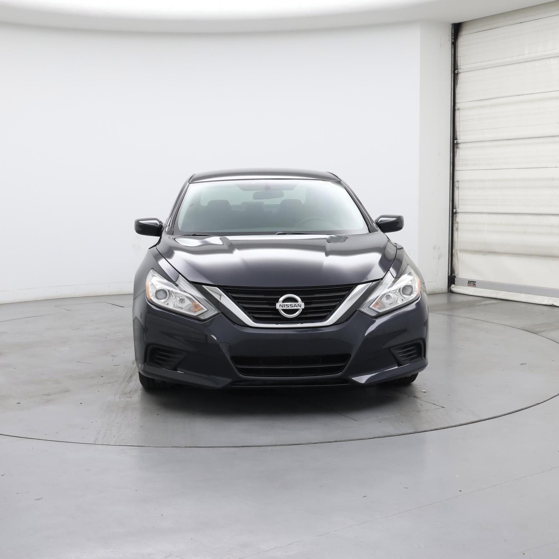 Thumbnail: 2018 Nissan Altima - 5