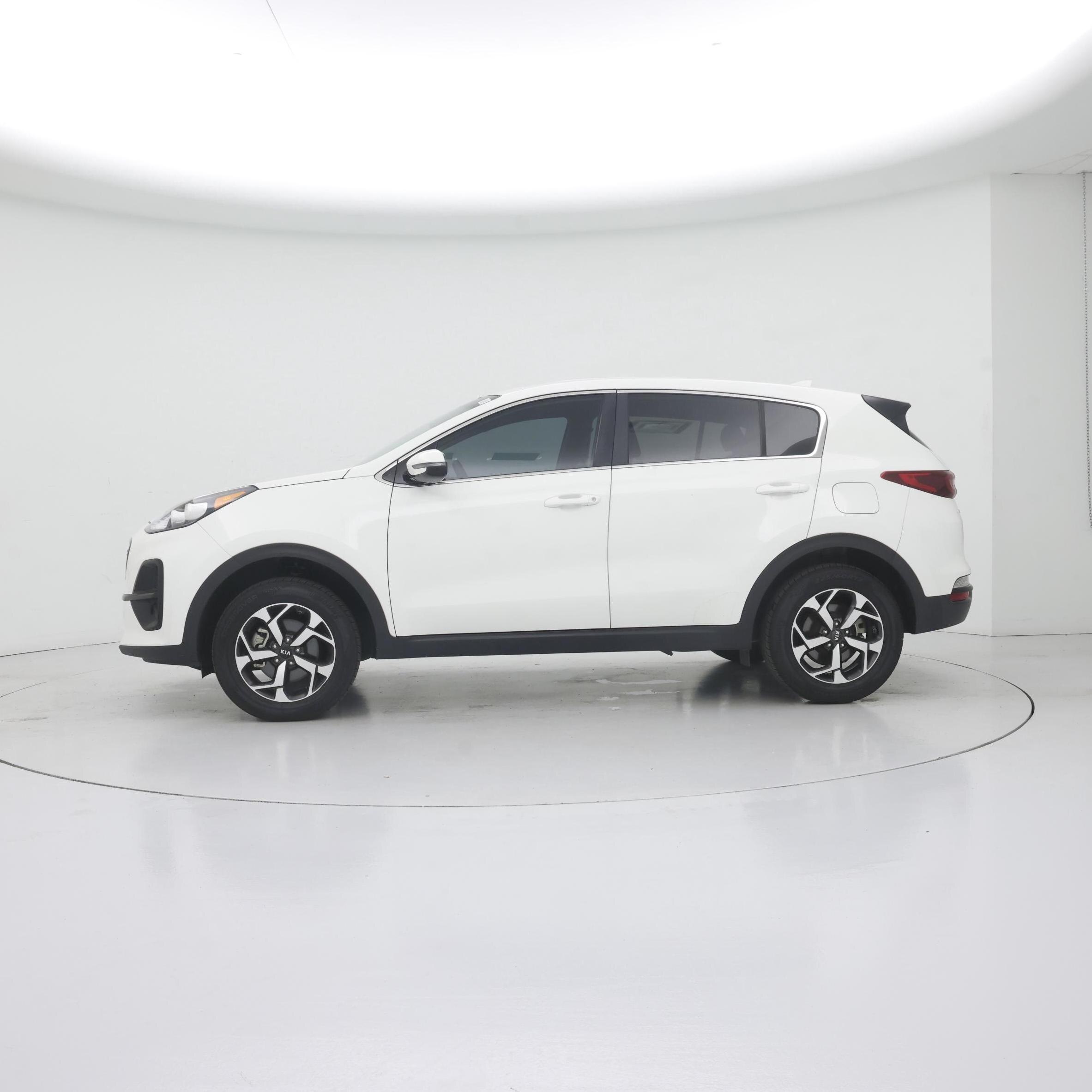Thumbnail: 2021 Kia Sportage - 3