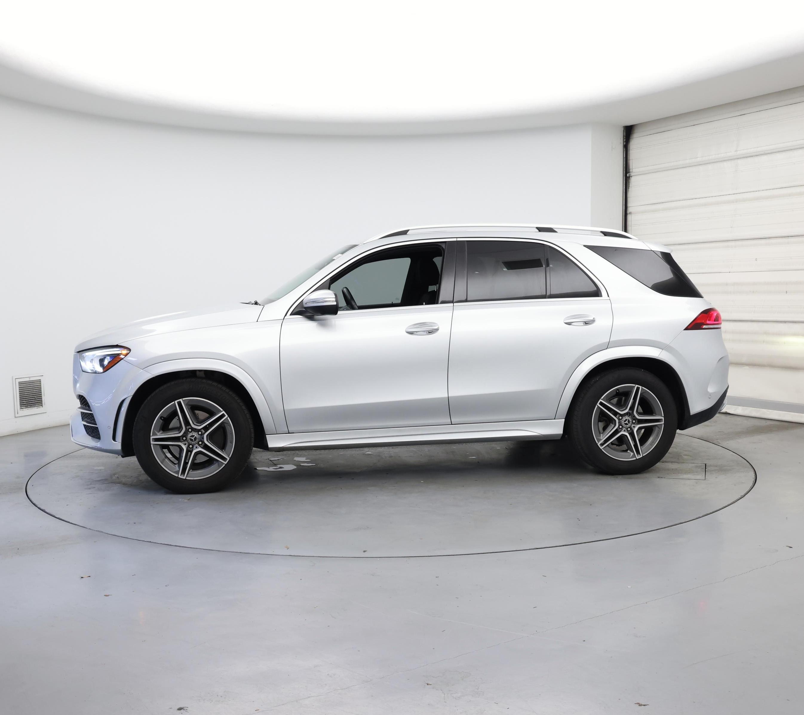 Thumbnail: 2020 Mercedes-Benz GLE - 3