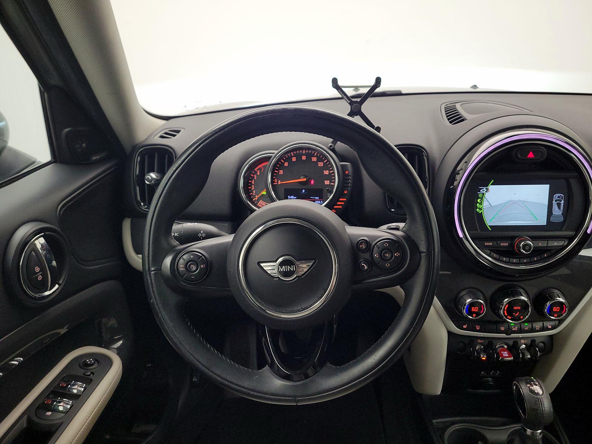 Thumbnail: 2017 MINI Cooper Countryman - 10