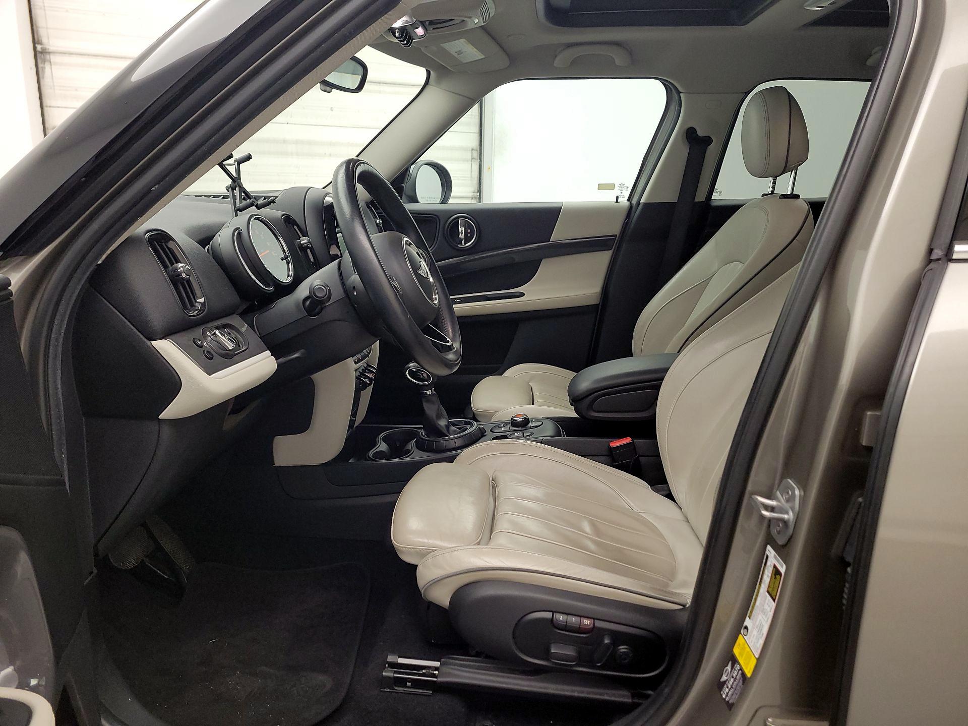 Thumbnail: 2017 MINI Cooper Countryman - 11