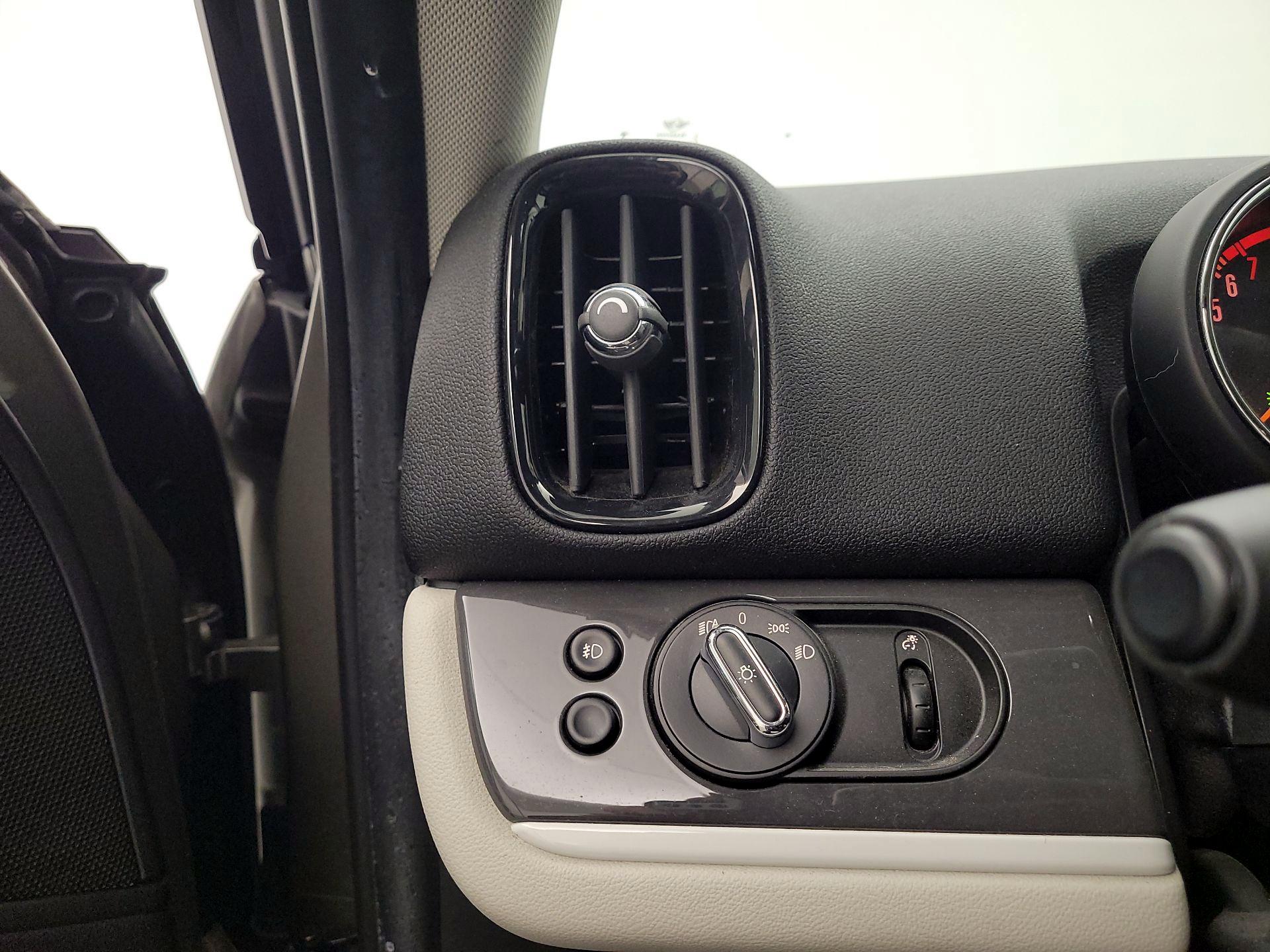 Thumbnail: 2017 MINI Cooper Countryman - 13