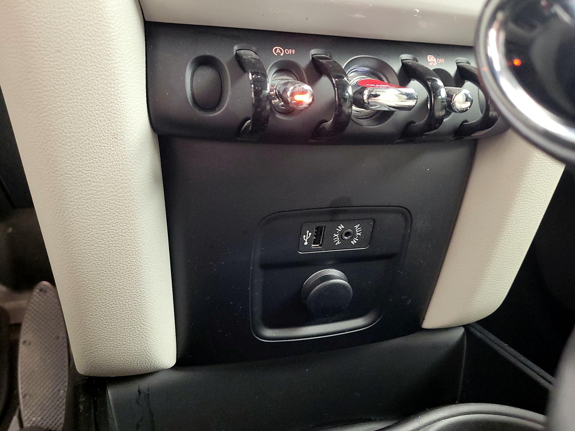 Thumbnail: 2017 MINI Cooper Countryman - 18