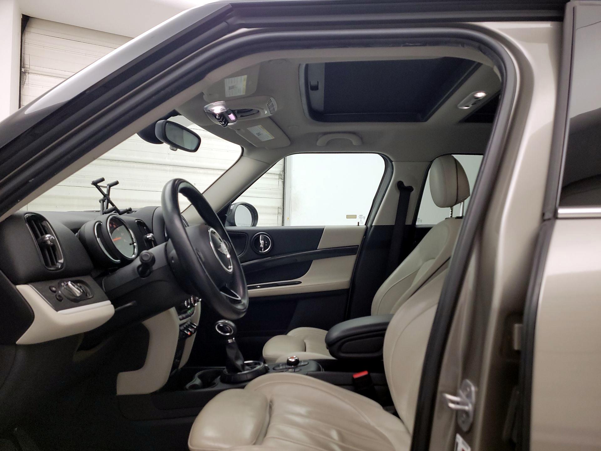 Thumbnail: 2017 MINI Cooper Countryman - 19