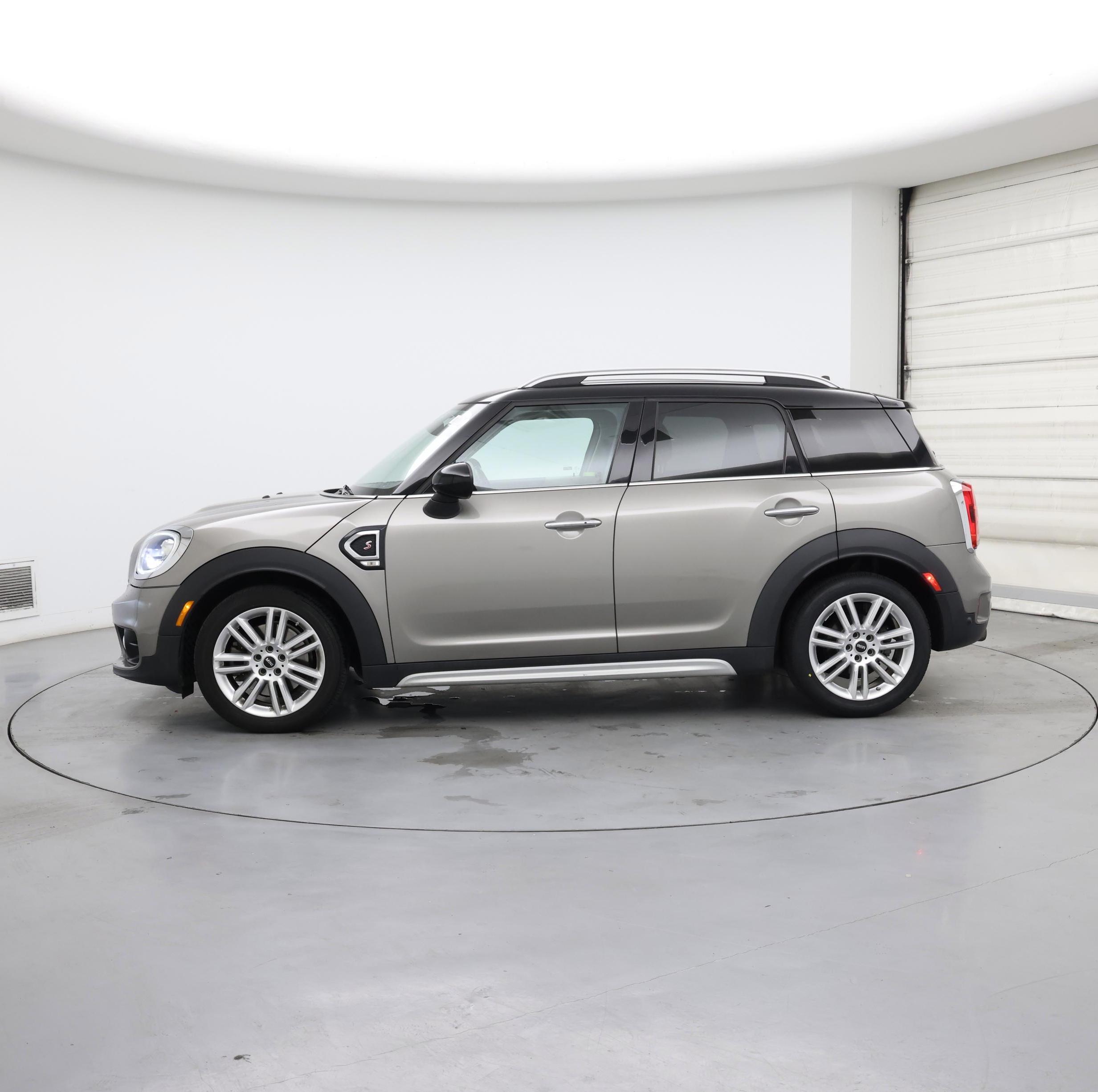 Thumbnail: 2017 MINI Cooper Countryman - 3