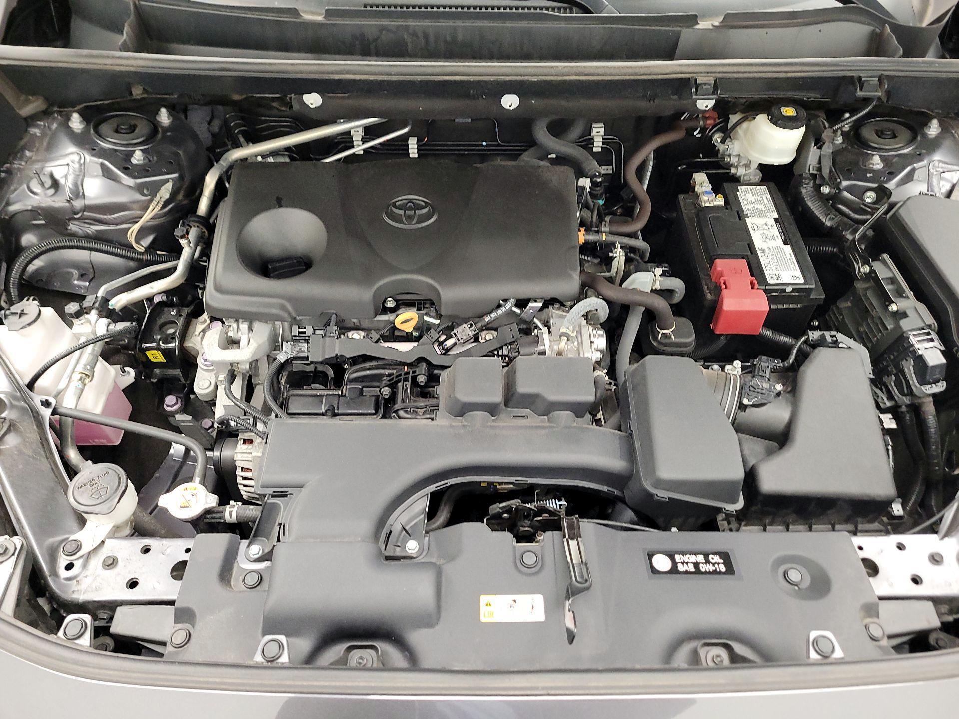 Thumbnail: 2022 Toyota RAV4 - 20