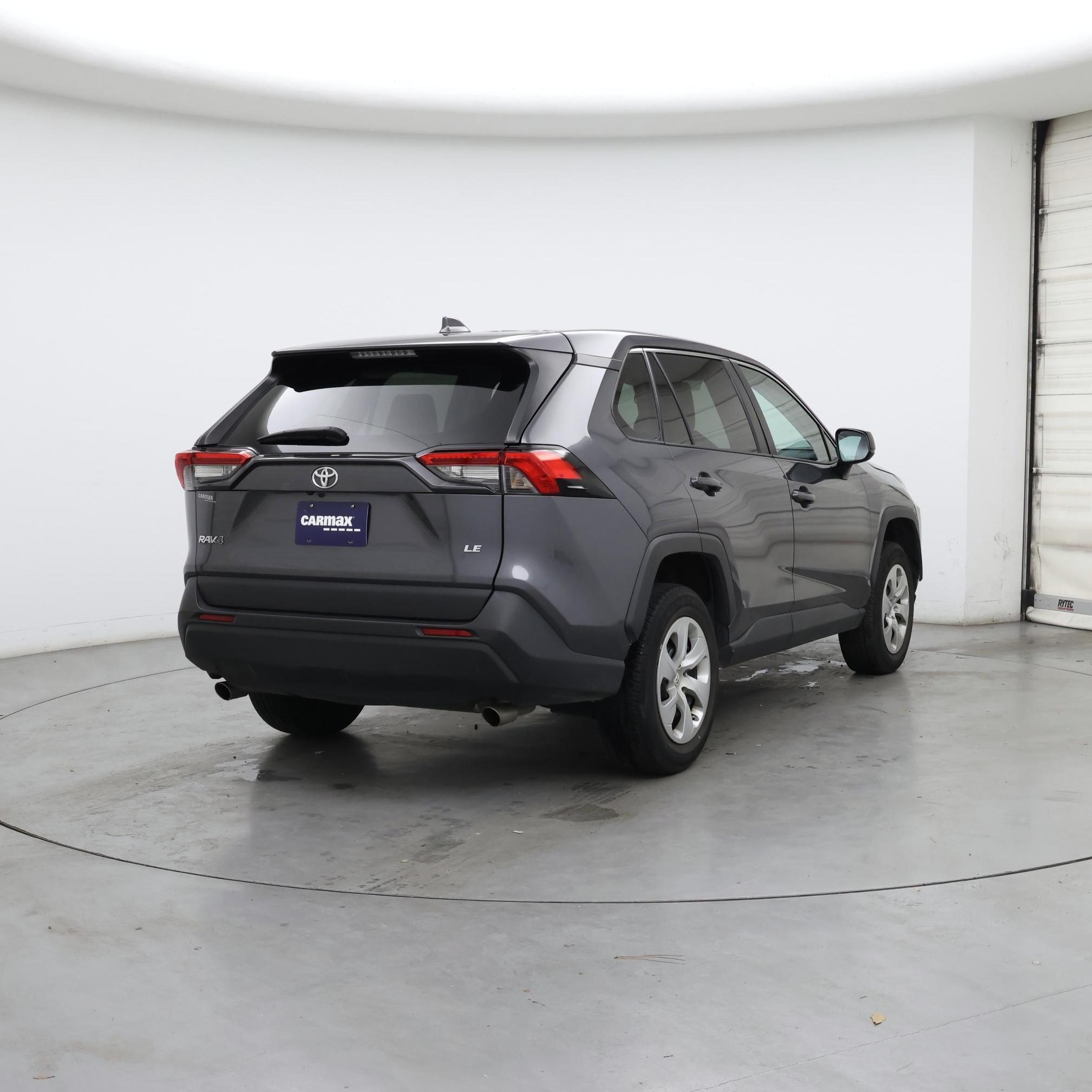 Thumbnail: 2022 Toyota RAV4 - 8