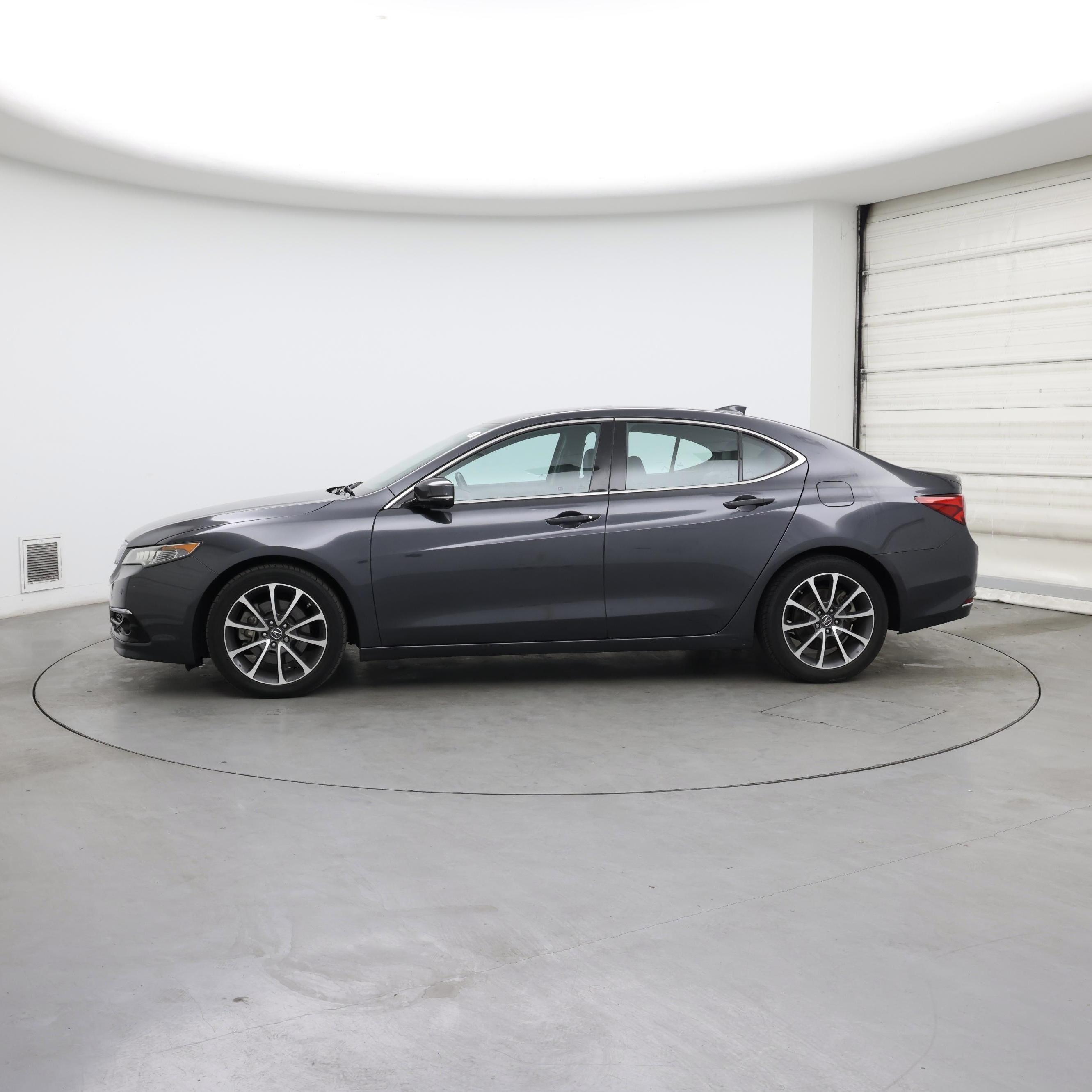 Thumbnail: 2015 Acura TLX - 3