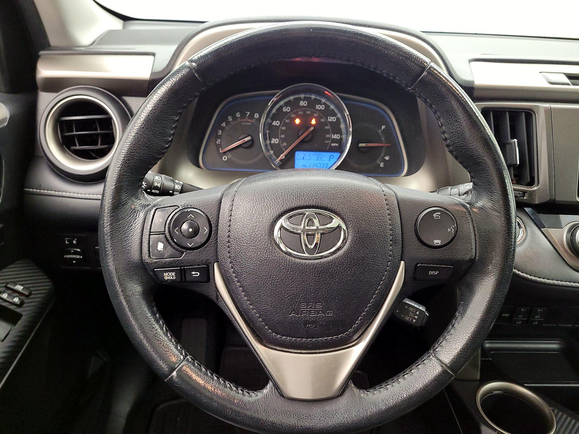 Thumbnail: 2015 Toyota RAV4 - 10