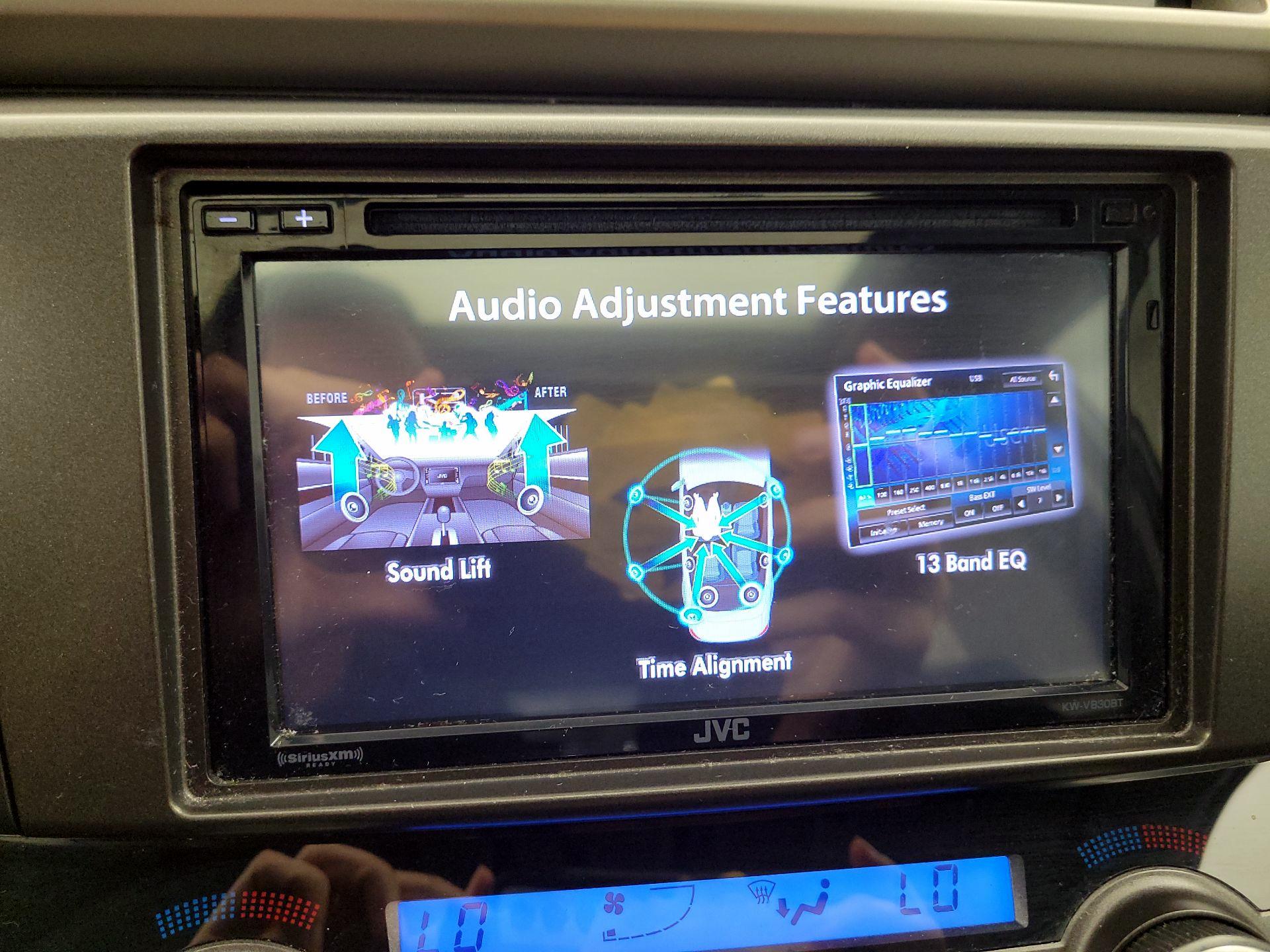 Thumbnail: 2015 Toyota RAV4 - 13