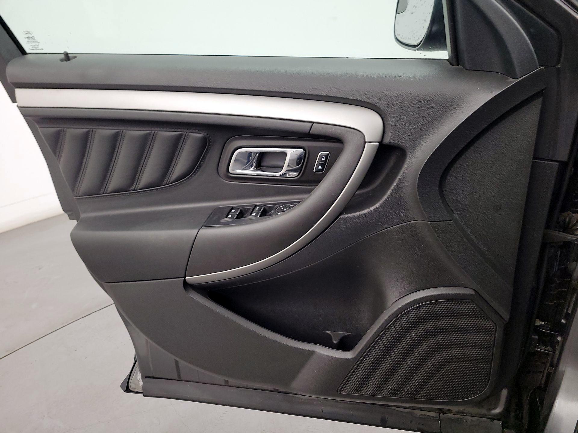 Thumbnail: 2018 Ford Taurus - 12