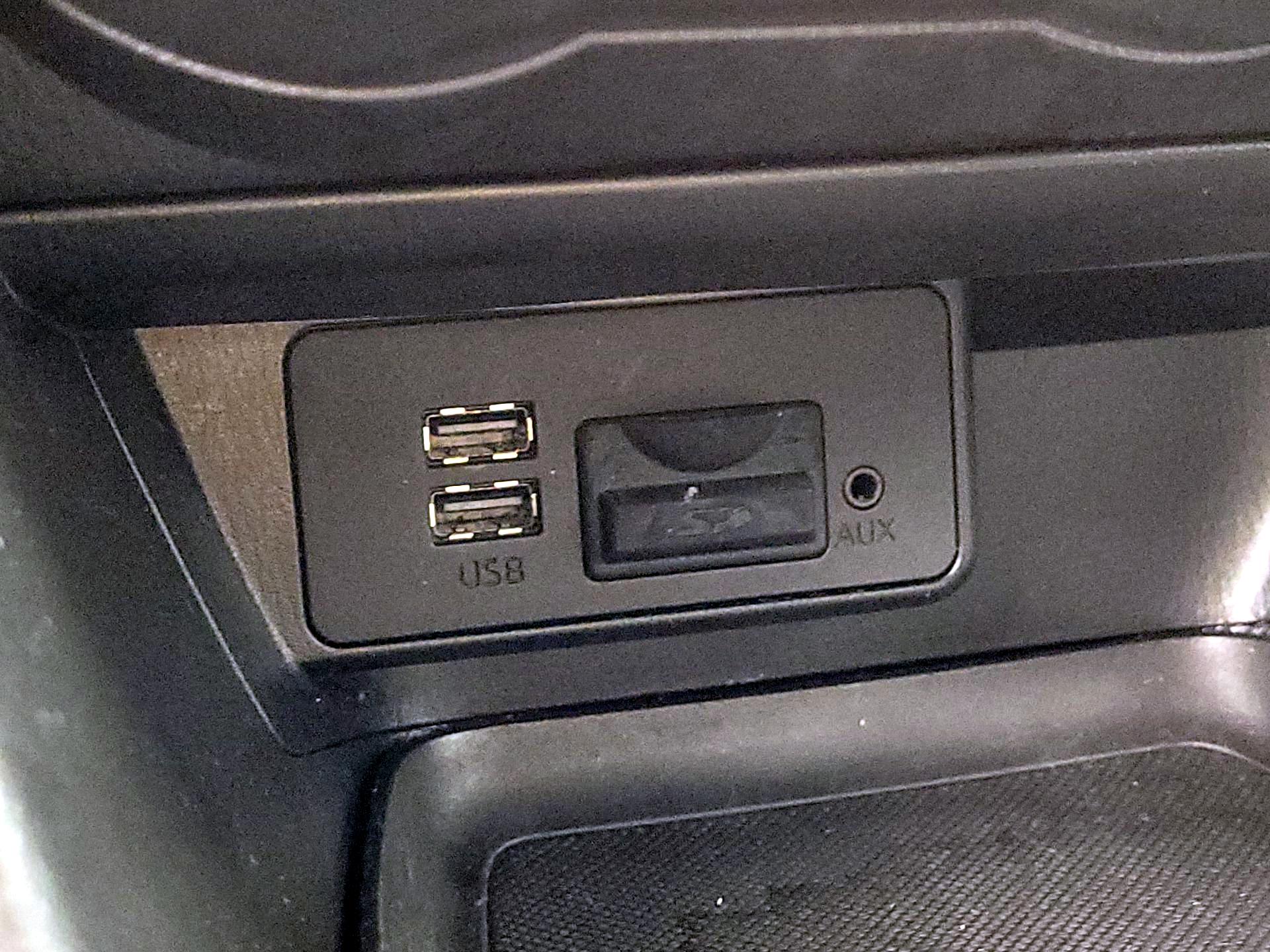 Thumbnail: 2016 Mazda Mazda3 - 16