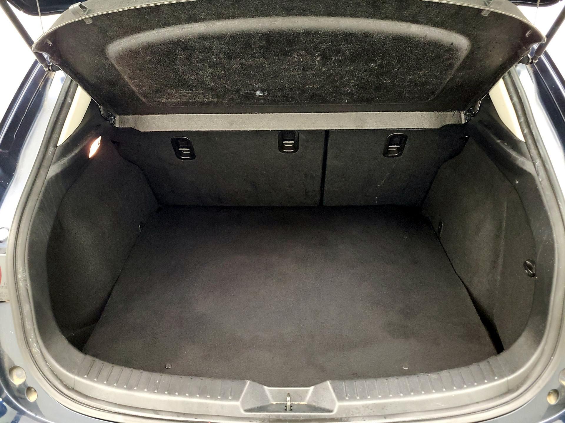 Thumbnail: 2016 Mazda Mazda3 - 18