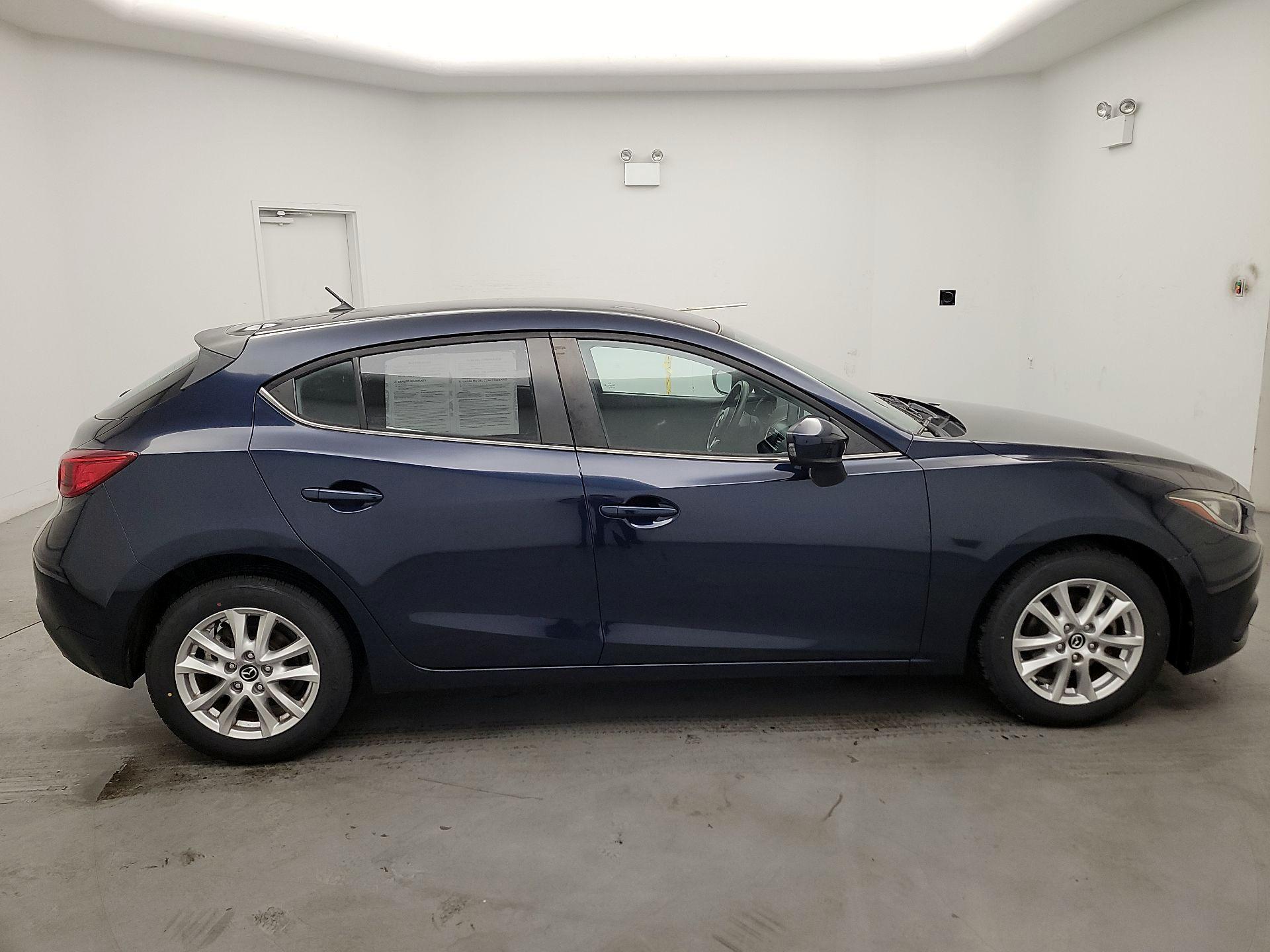 Thumbnail: 2016 Mazda Mazda3 - 4