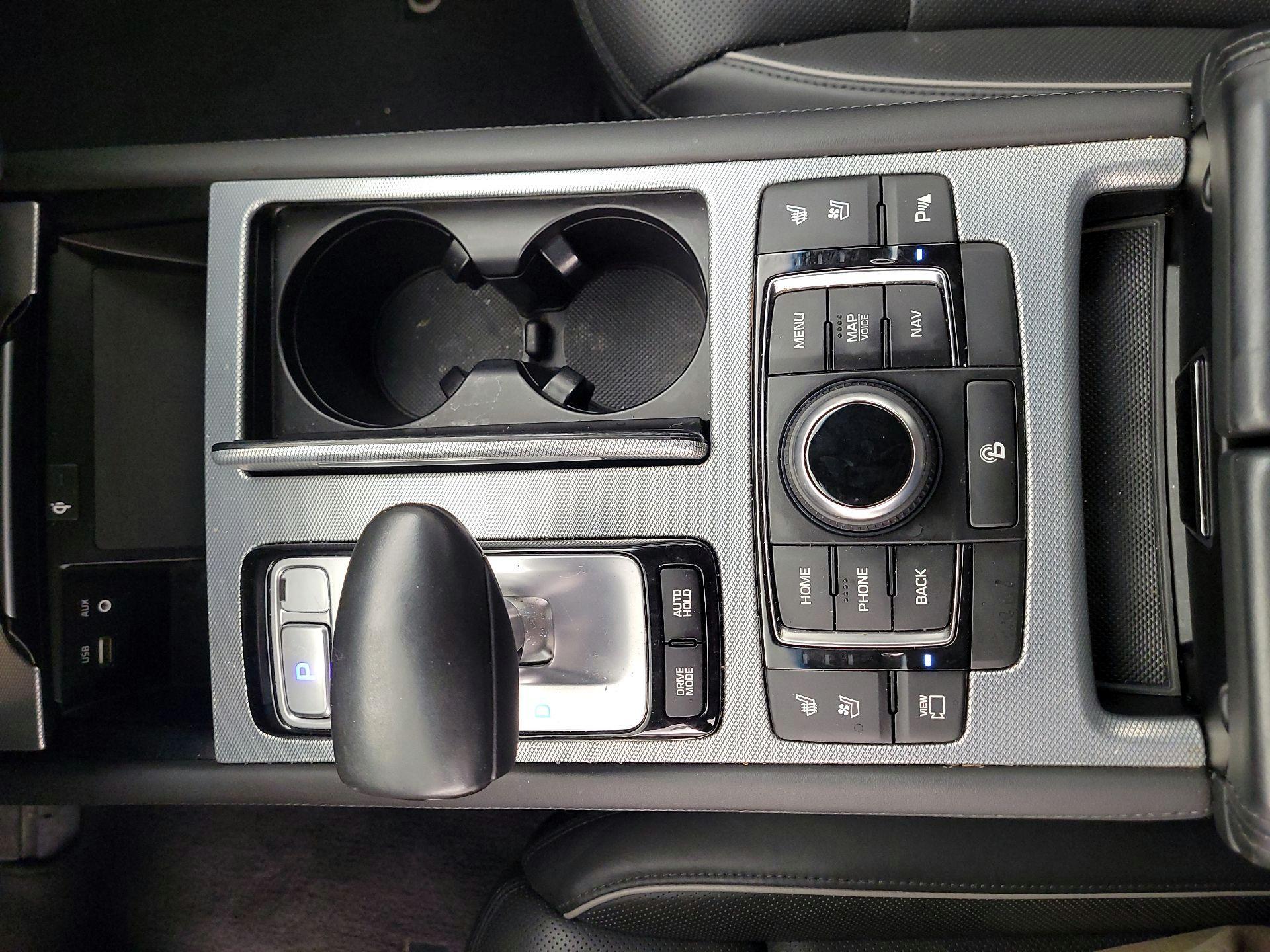 Thumbnail: 2018 Genesis G80 - 17