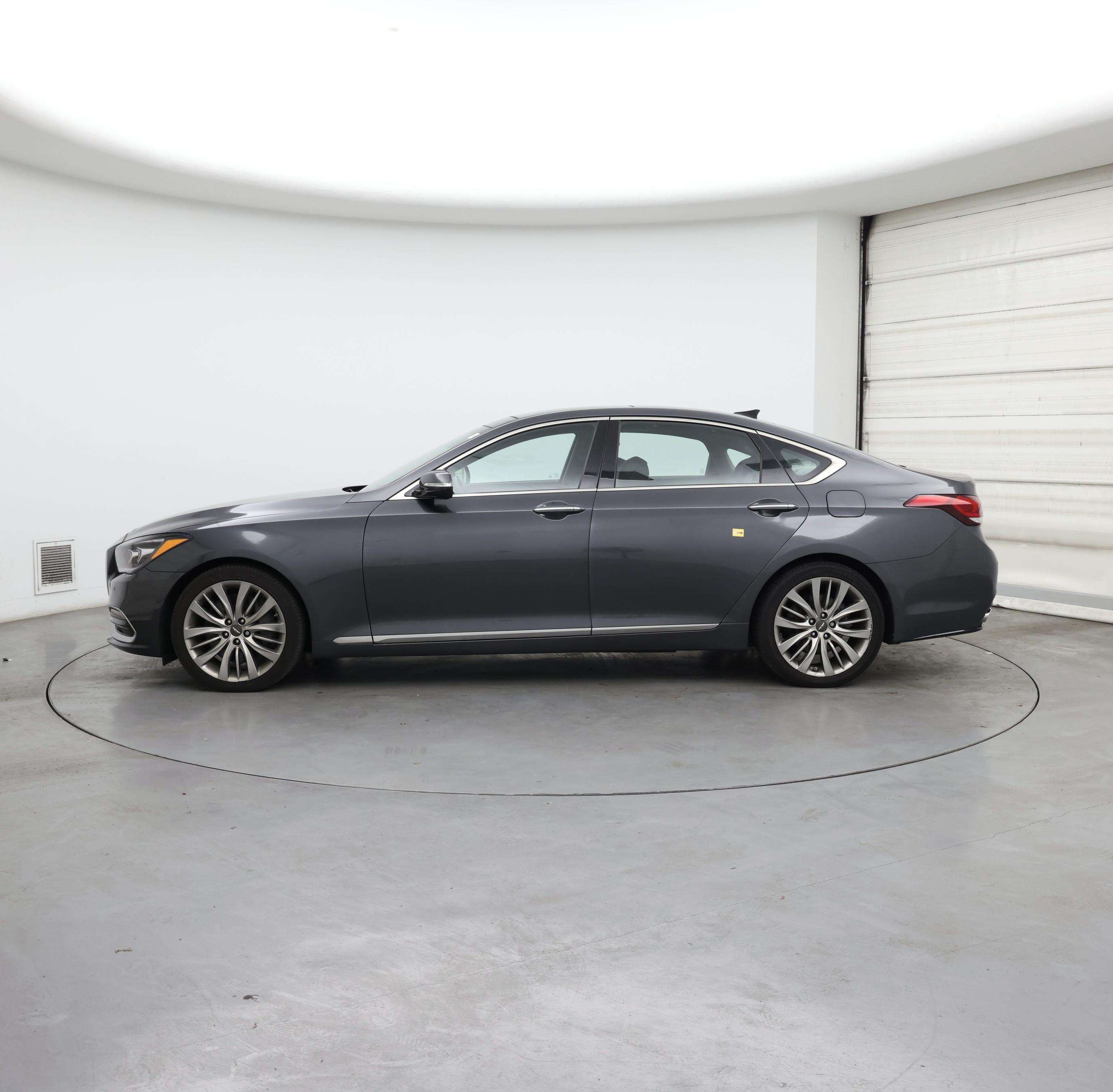 Thumbnail: 2018 Genesis G80 - 3