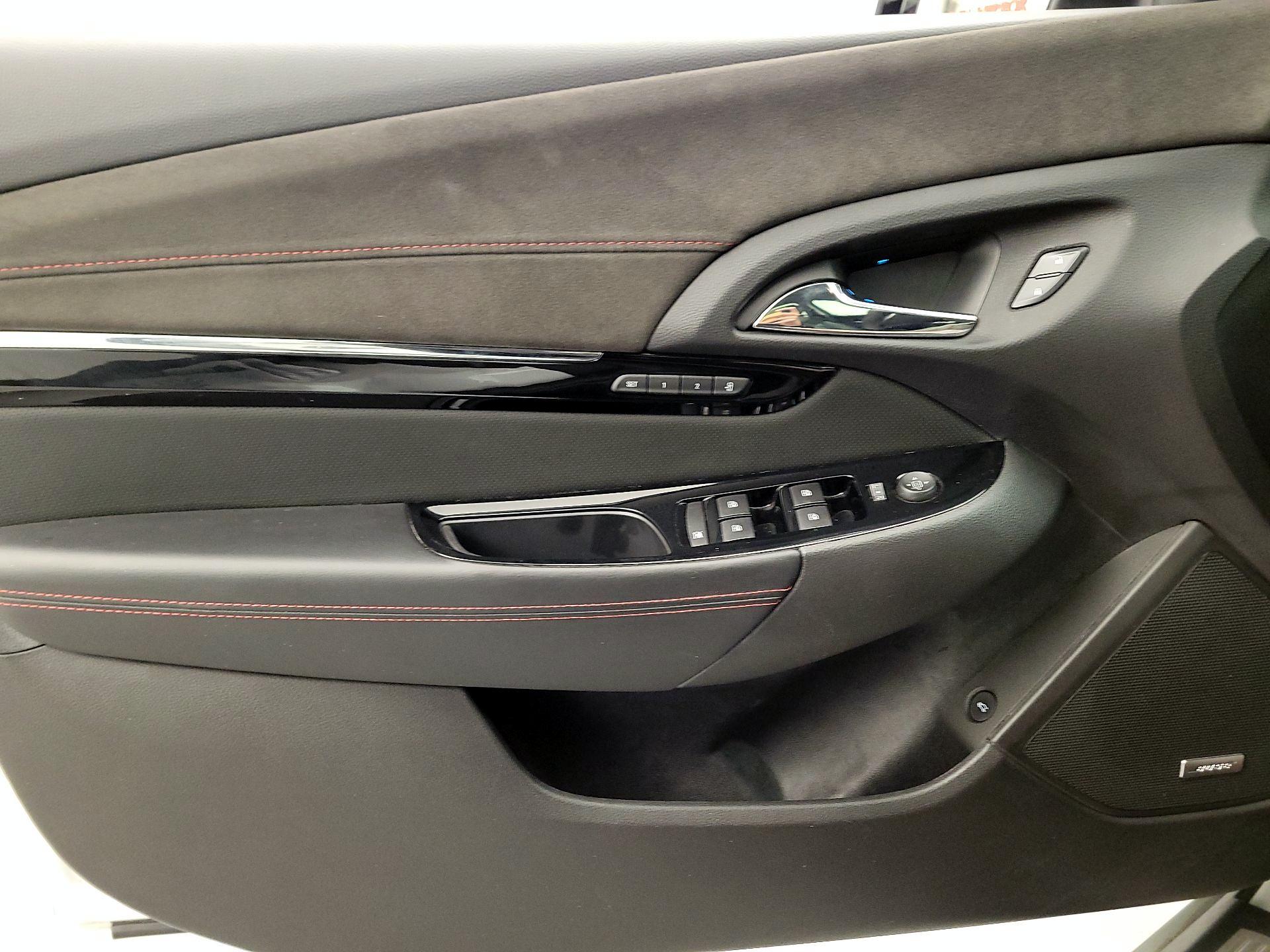 Thumbnail: 2016 Chevrolet  - 12