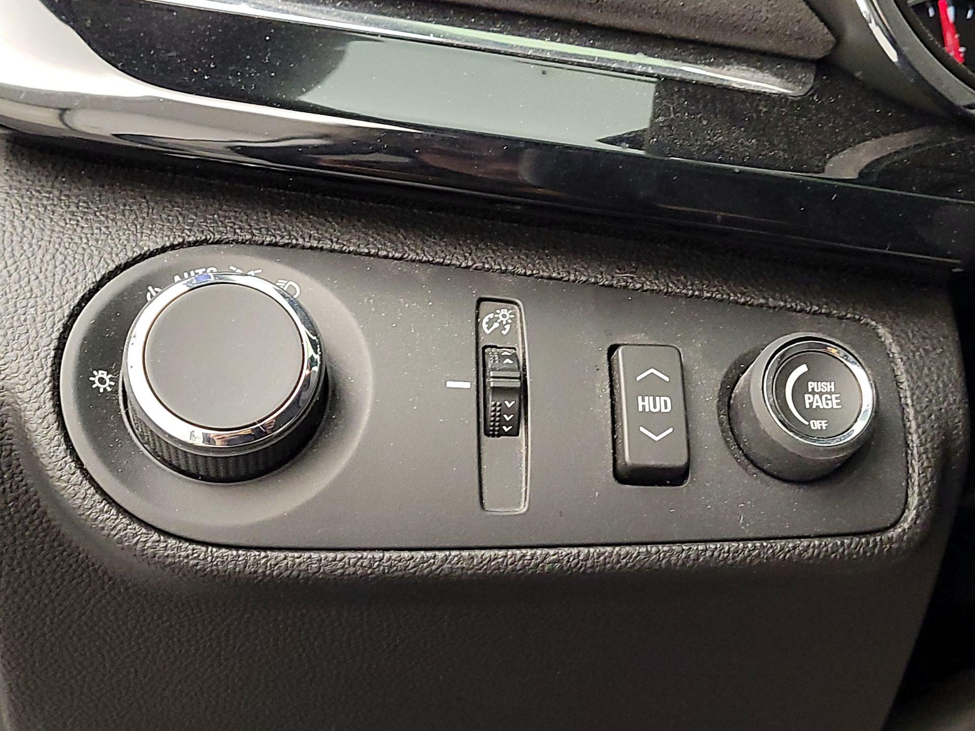 Thumbnail: 2016 Chevrolet  - 13