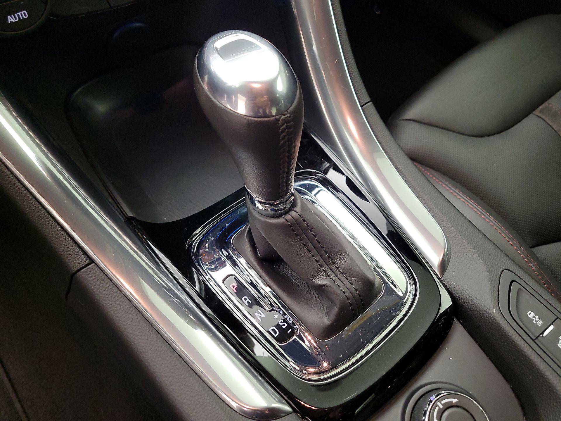 Thumbnail: 2016 Chevrolet  - 17