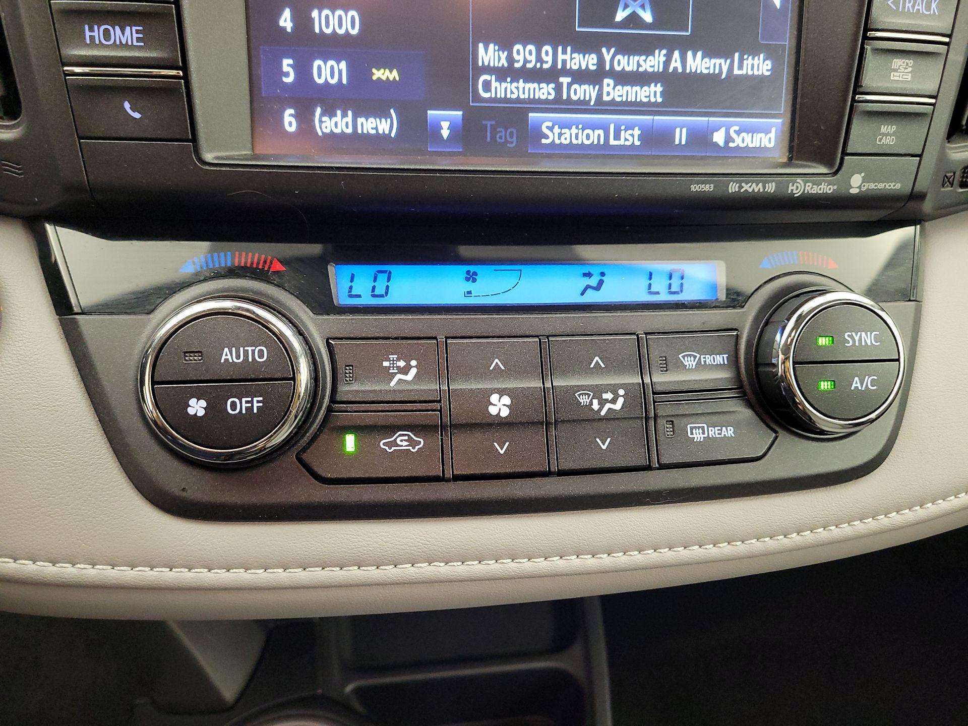 Thumbnail: 2018 Toyota RAV4 - 14