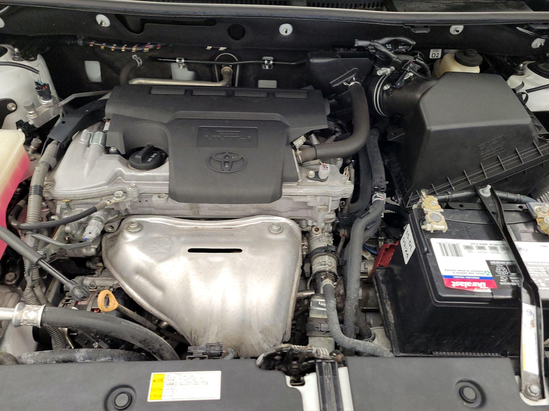 Thumbnail: 2018 Toyota RAV4 - 17