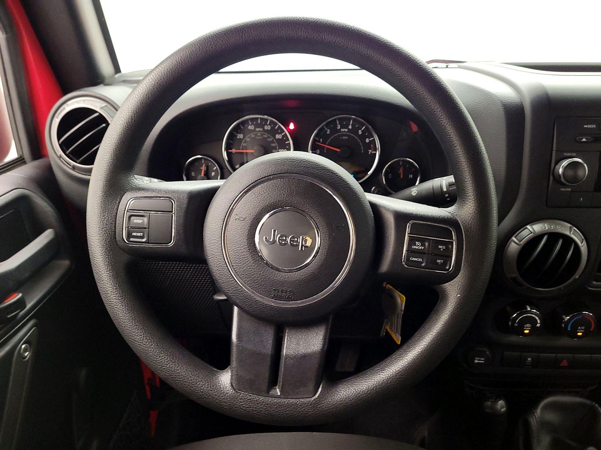 Thumbnail: 2016 Jeep Wrangler - 10