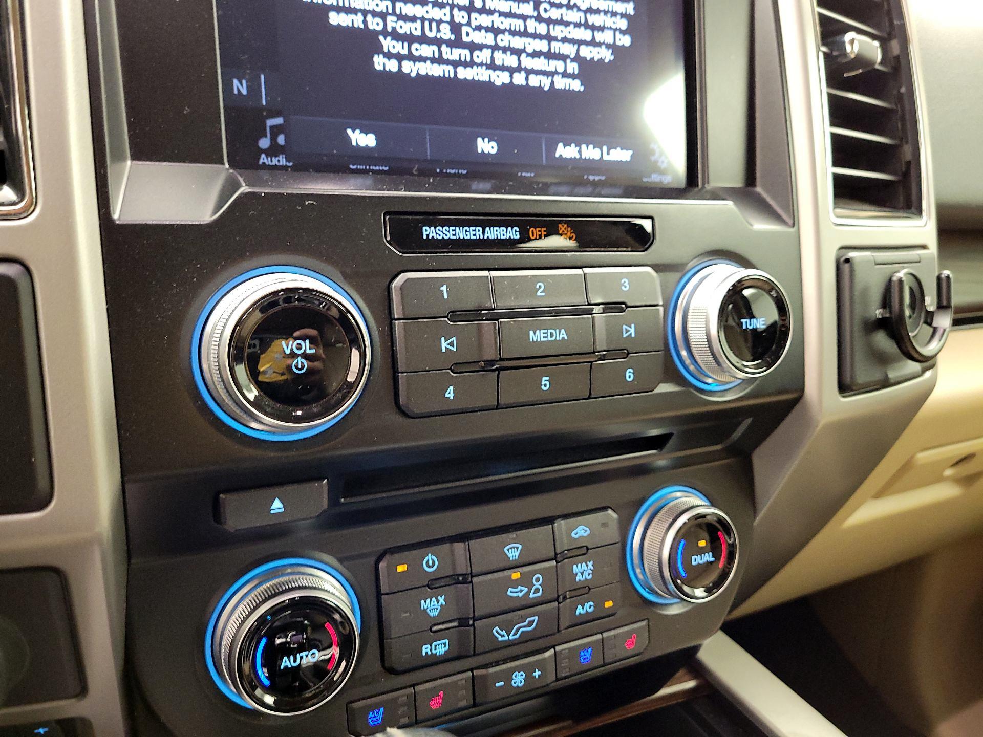 Thumbnail: 2017 Ford F-150 - 14