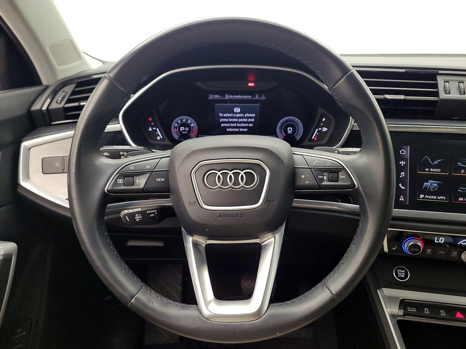 Thumbnail: 2022 Audi Q3 - 10