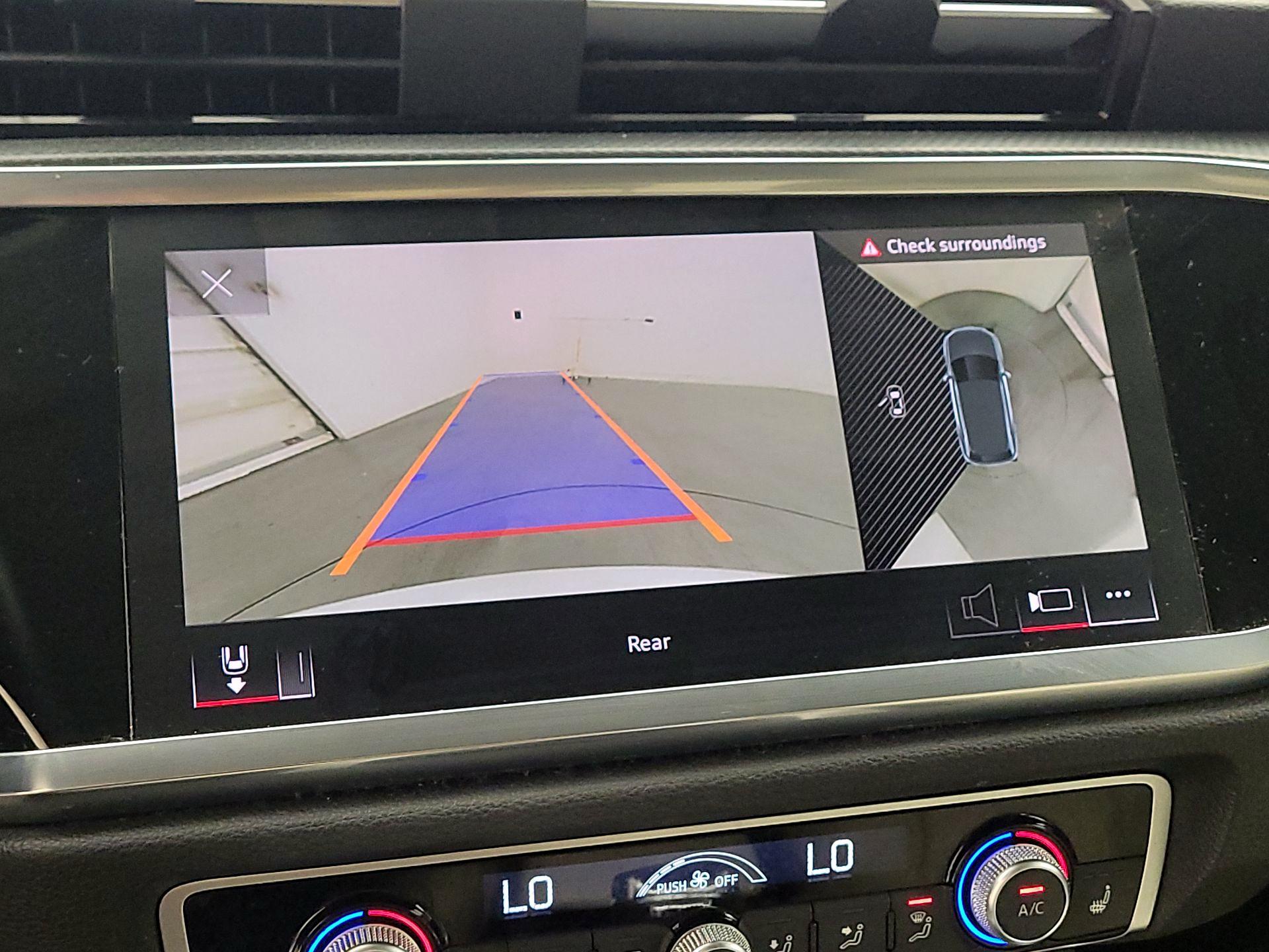 Thumbnail: 2022 Audi Q3 - 14