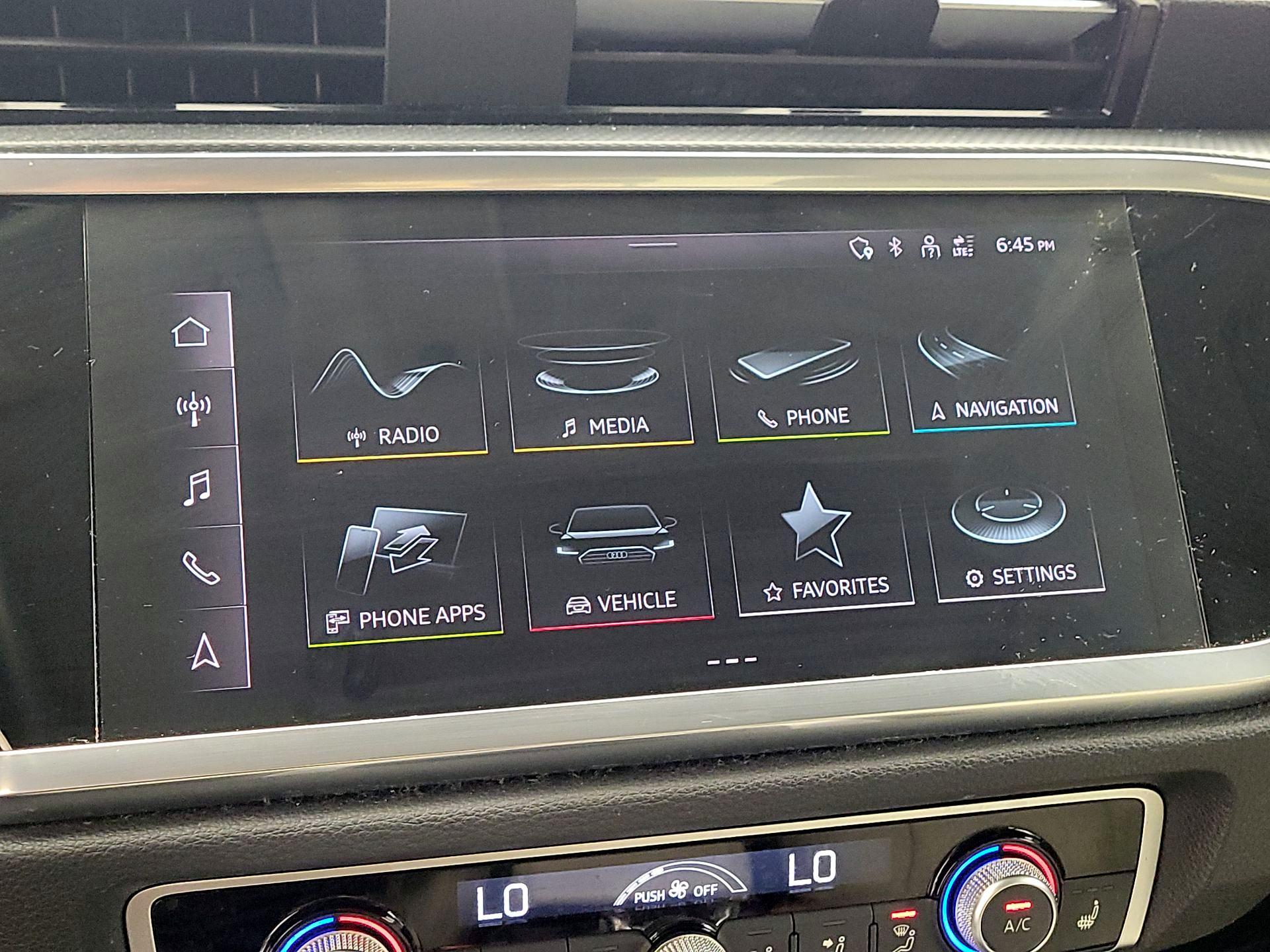 Thumbnail: 2022 Audi Q3 - 15